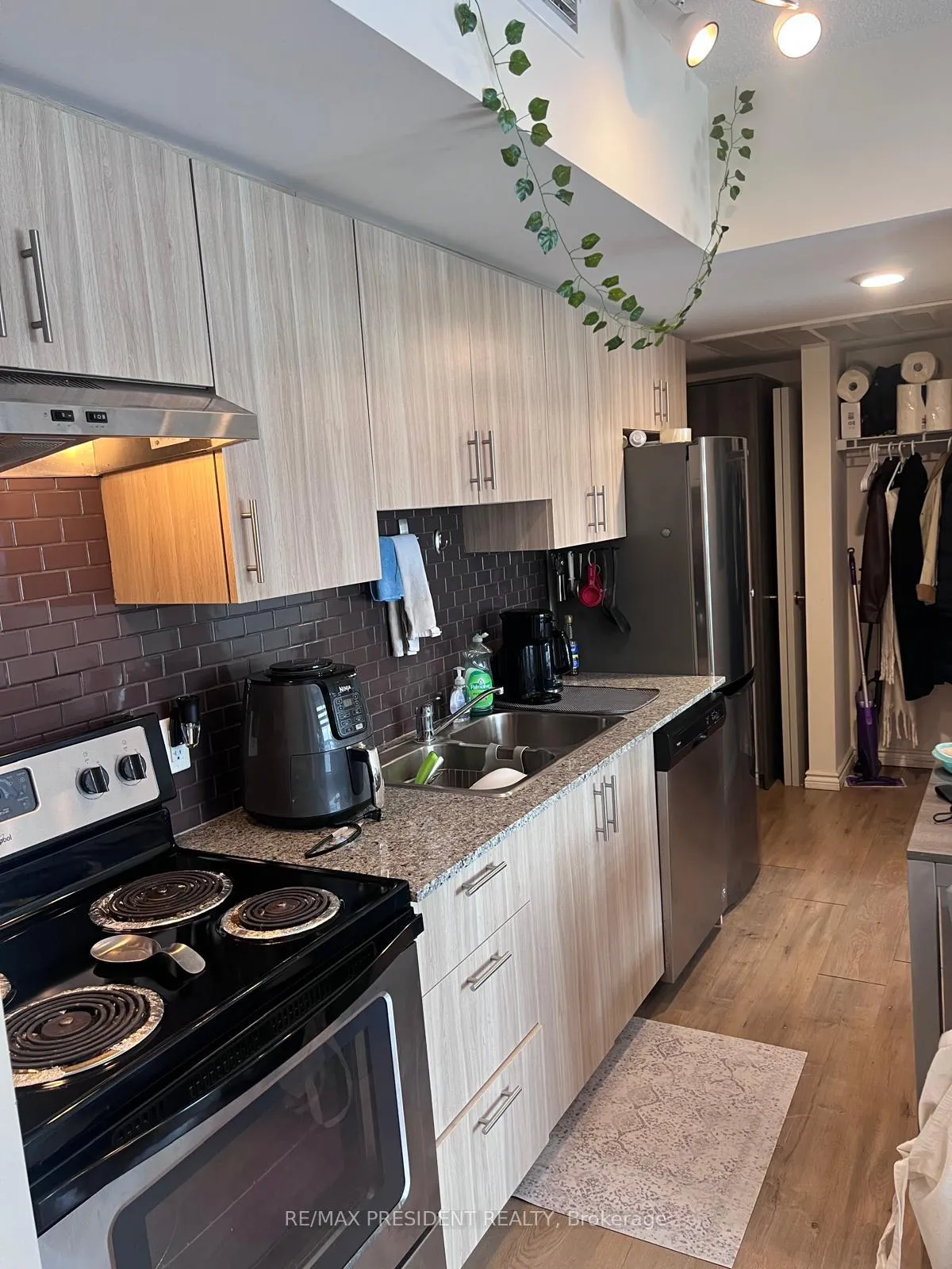 Photo 6 of Unit G616, 275 Larch St Street, Waterloo — HOMEH