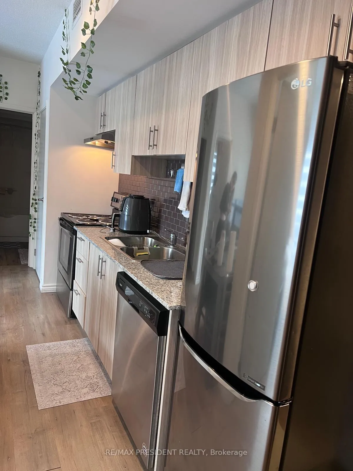 Photo 8 of Unit G616, 275 Larch St Street, Waterloo — HOMEH