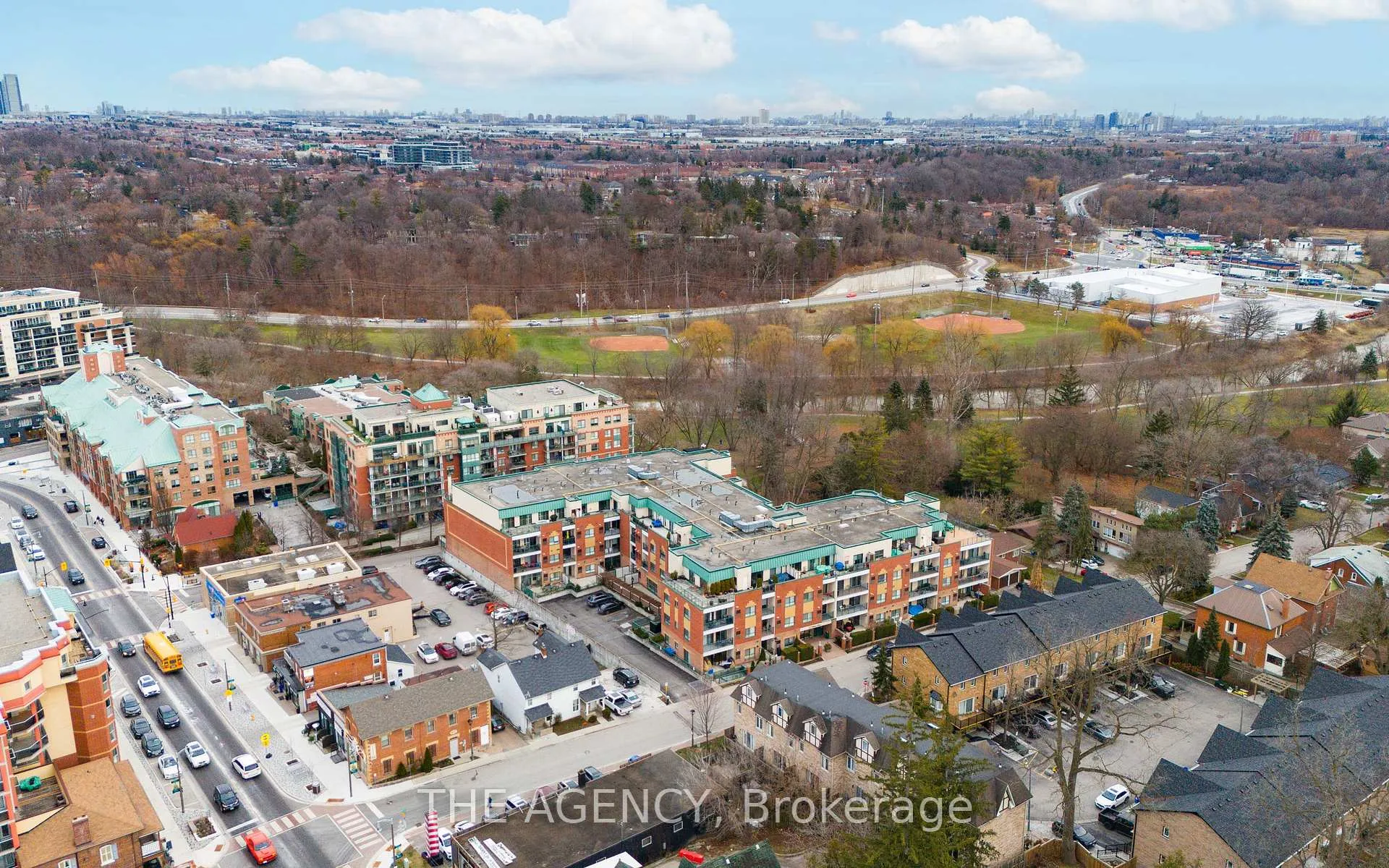 Photo 34 of Unit Ph5, 33 Wallace Street, Vaughan, West Woodbridge — HOMEH