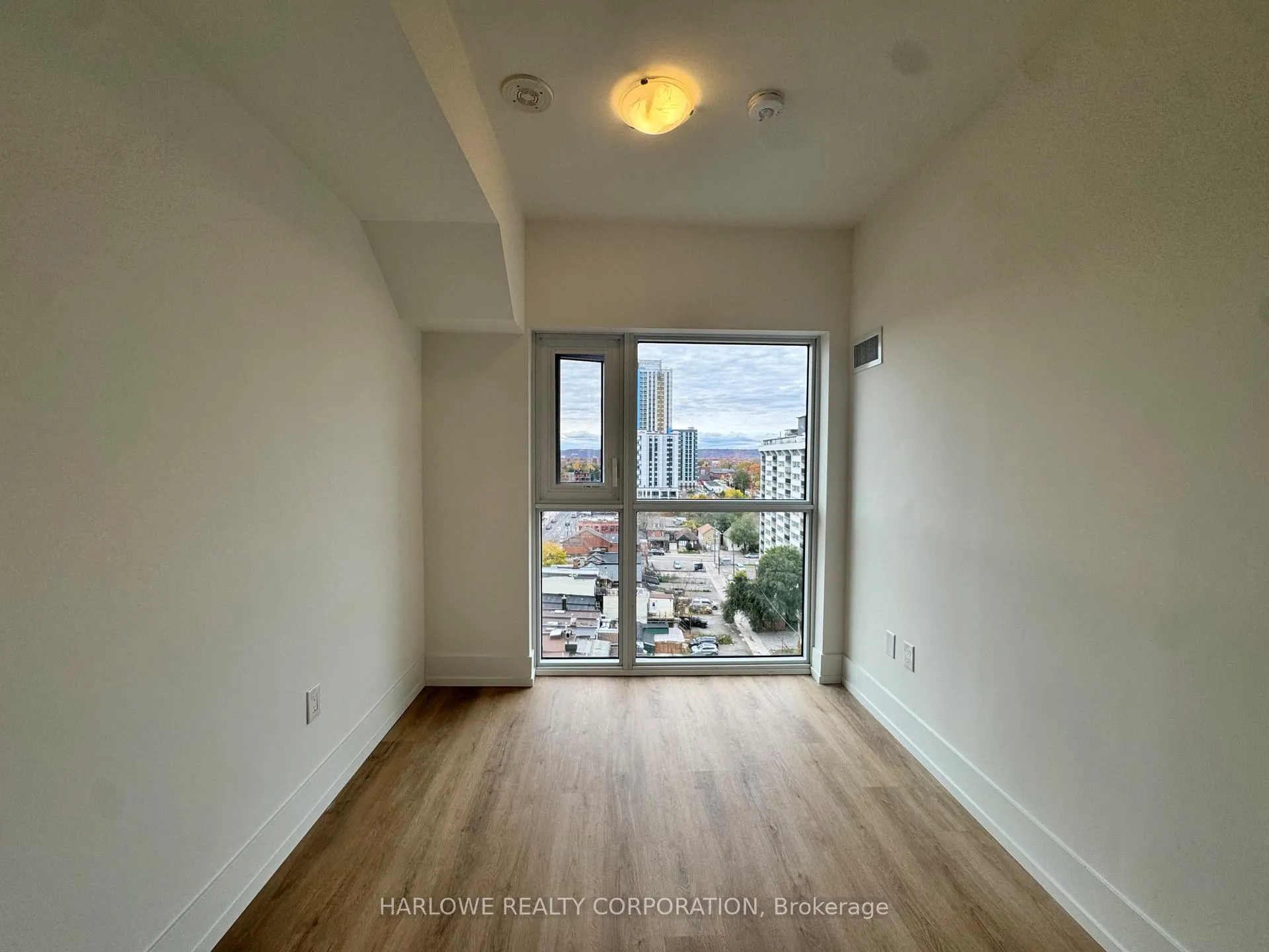 Photo 7 of Unit 1003, 206 King Street W, Hamilton, Central — HOMEH