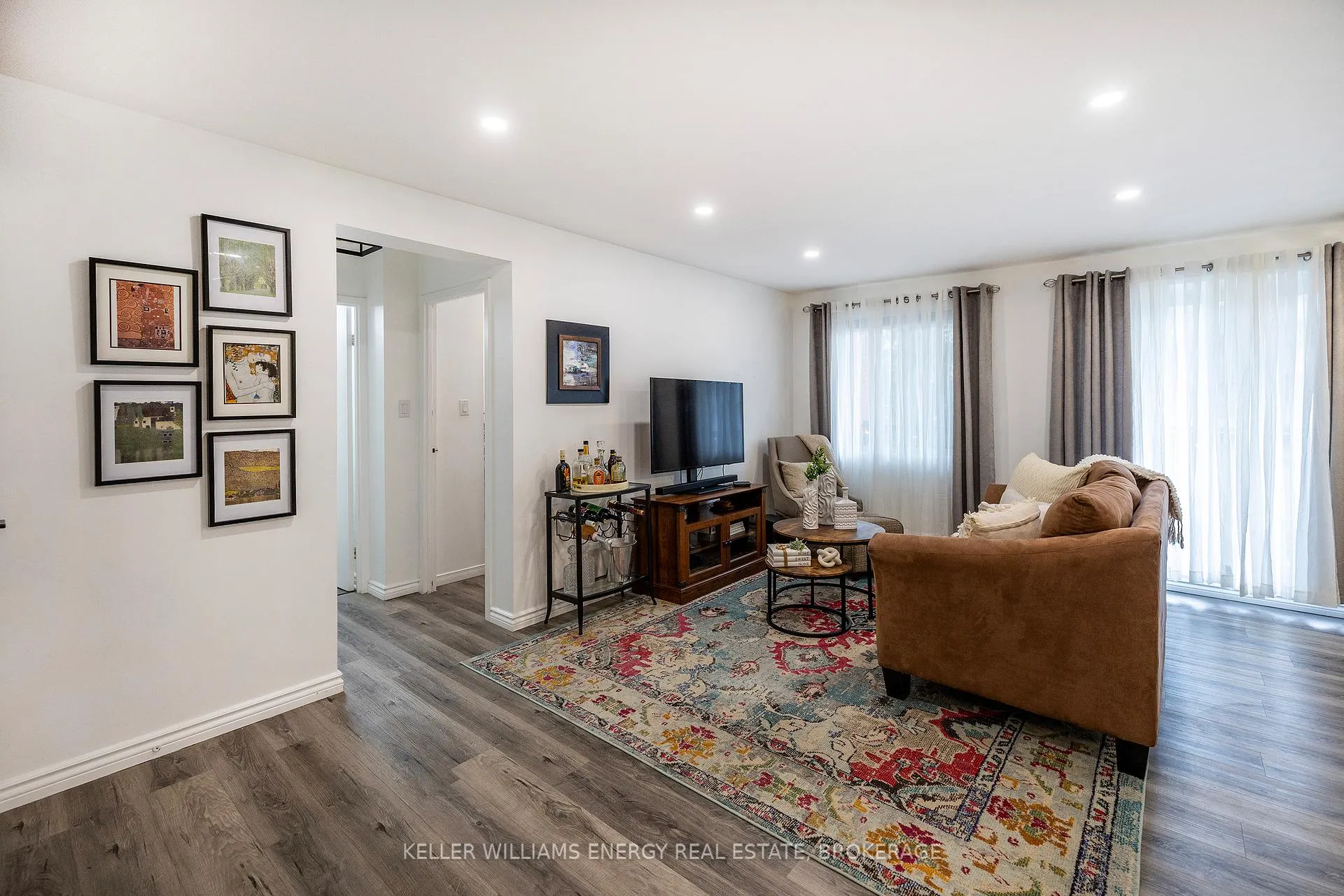 Photo 12 of Unit 207, 131 Taunton Road E, Oshawa, Centennial — HOMEH