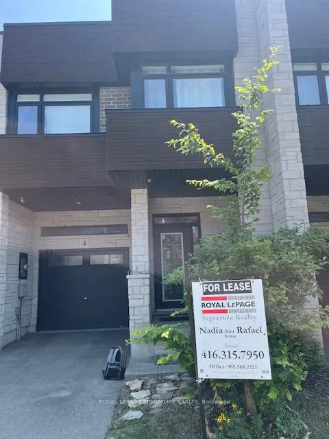 Photo 2 of Unit 4, 35 Midhurst Heights, Hamilton, Stoney Creek — HOMEH