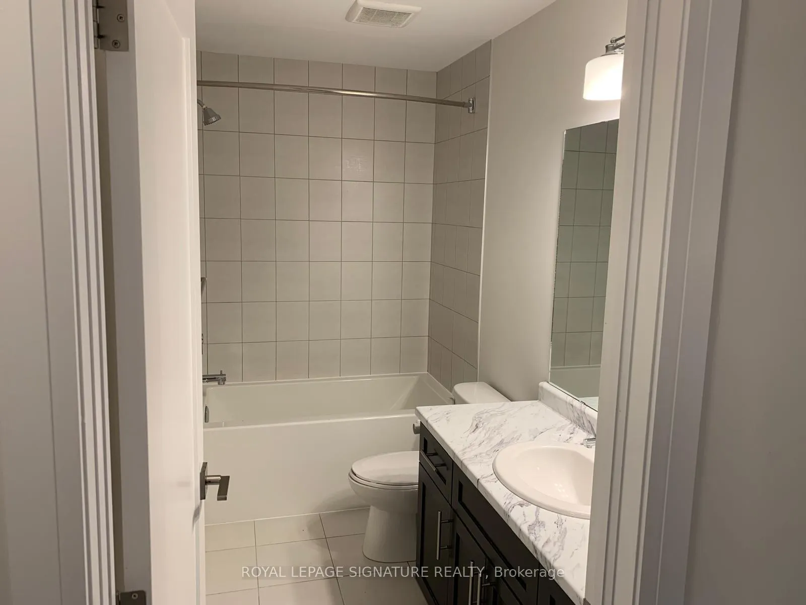 Photo 15 of Unit 4, 35 Midhurst Heights, Hamilton, Stoney Creek — HOMEH