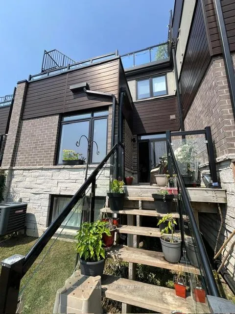Photo 21 of Unit 4, 35 Midhurst Heights, Hamilton, Stoney Creek — HOMEH