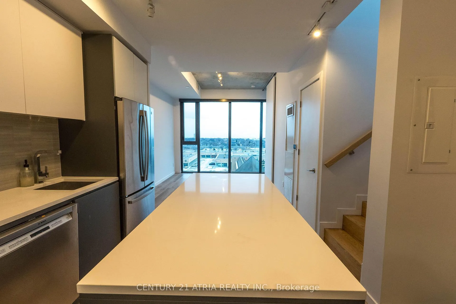 Photo 2 of Unit 814, 7 Smith Crescent, Etobicoke, Stonegate-Queensway — HOMEH