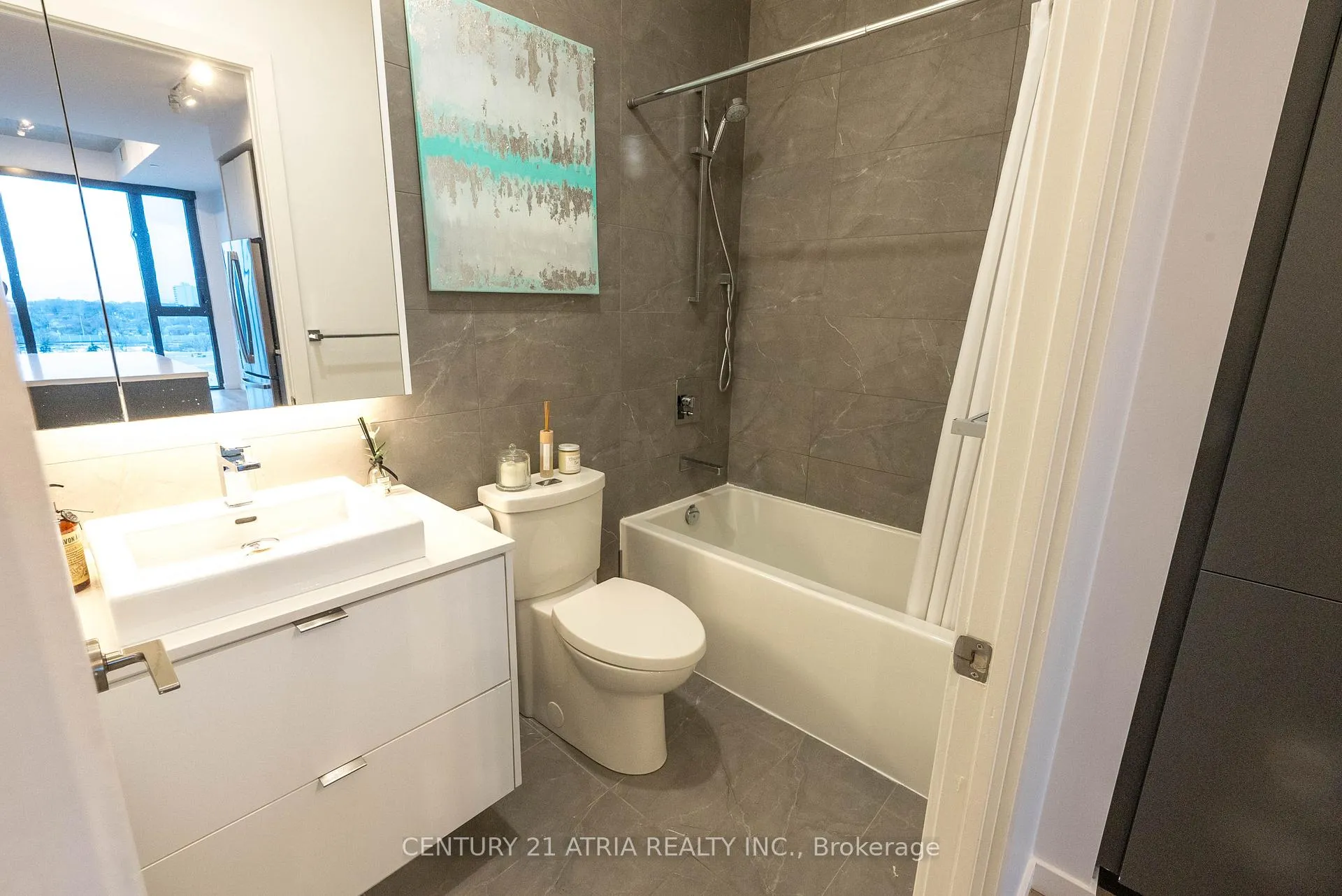 Photo 14 of Unit 814, 7 Smith Crescent, Etobicoke, Stonegate-Queensway — HOMEH