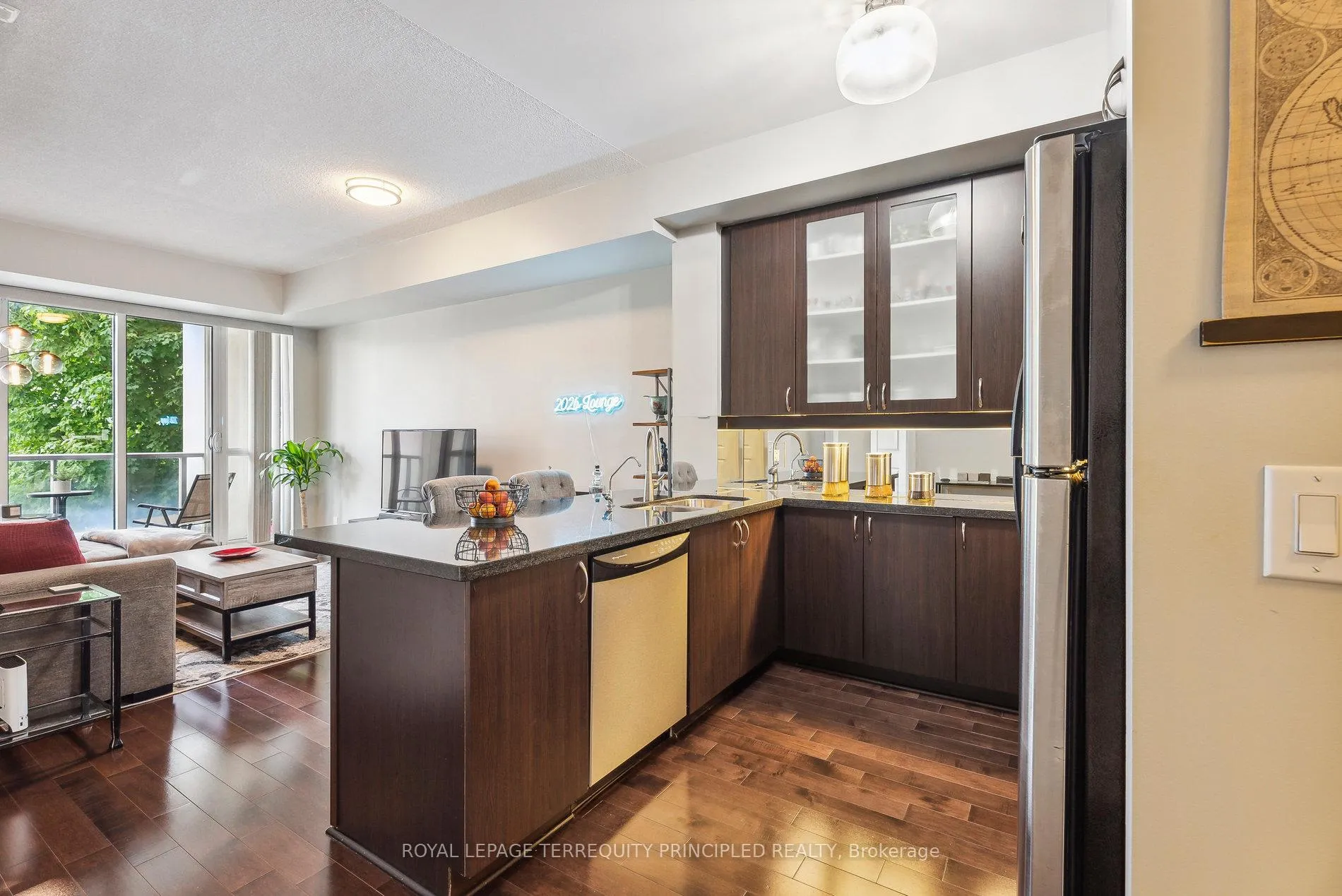 Photo 3 of Unit 202B, 21 Upper Duke Crescent, Markham, Unionville — HOMEH