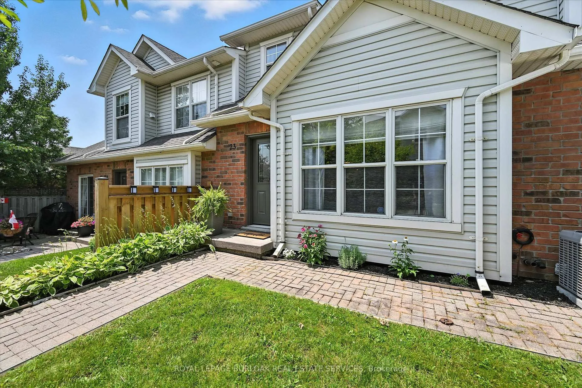 Photo 2 of Unit 23, 1085 Harrogate Drive, Hamilton, Meadowlands — HOMEH
