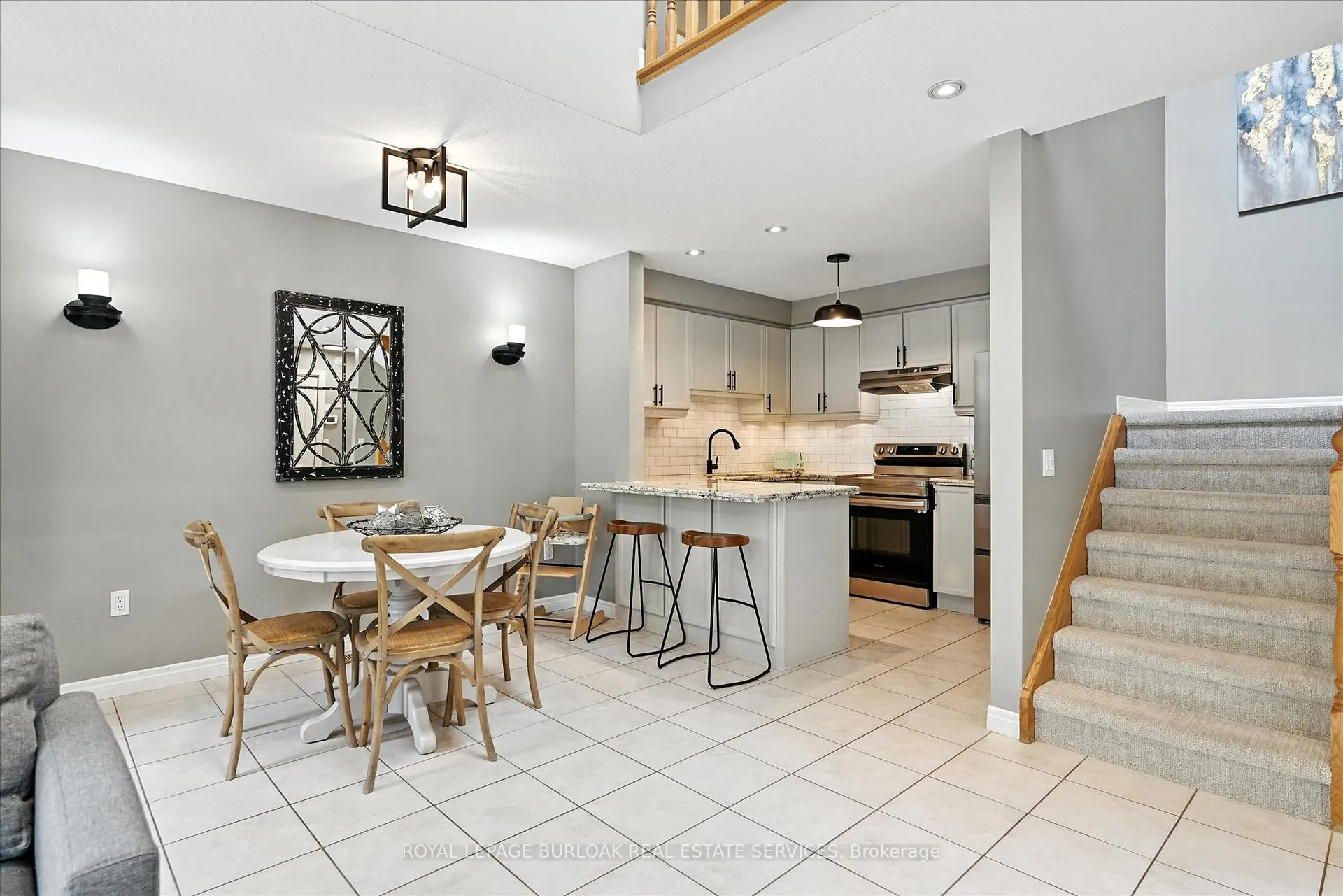 Photo 6 of Unit 23, 1085 Harrogate Drive, Hamilton, Meadowlands — HOMEH