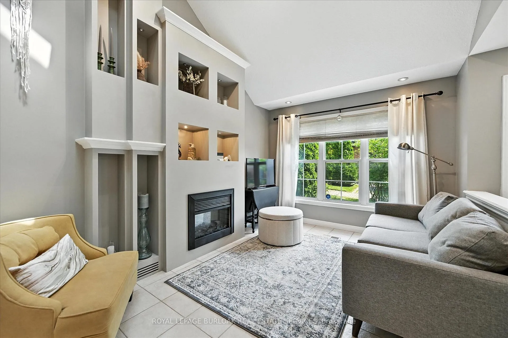 Photo 12 of Unit 23, 1085 Harrogate Drive, Hamilton, Meadowlands — HOMEH