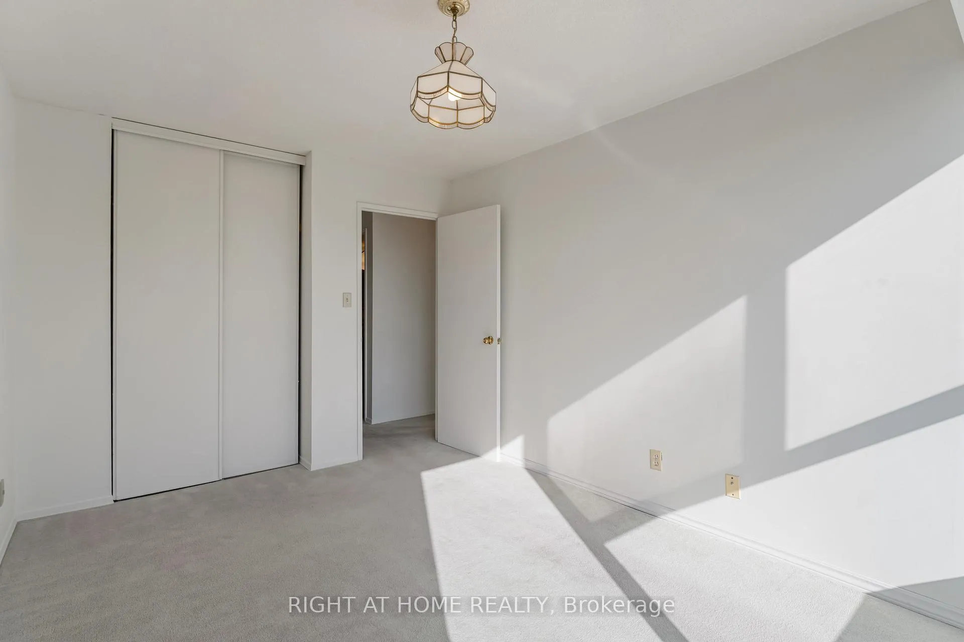 Photo 21 of Unit 204, 7 Gale Crescent, St. Catharines, E. Chester — HOMEH