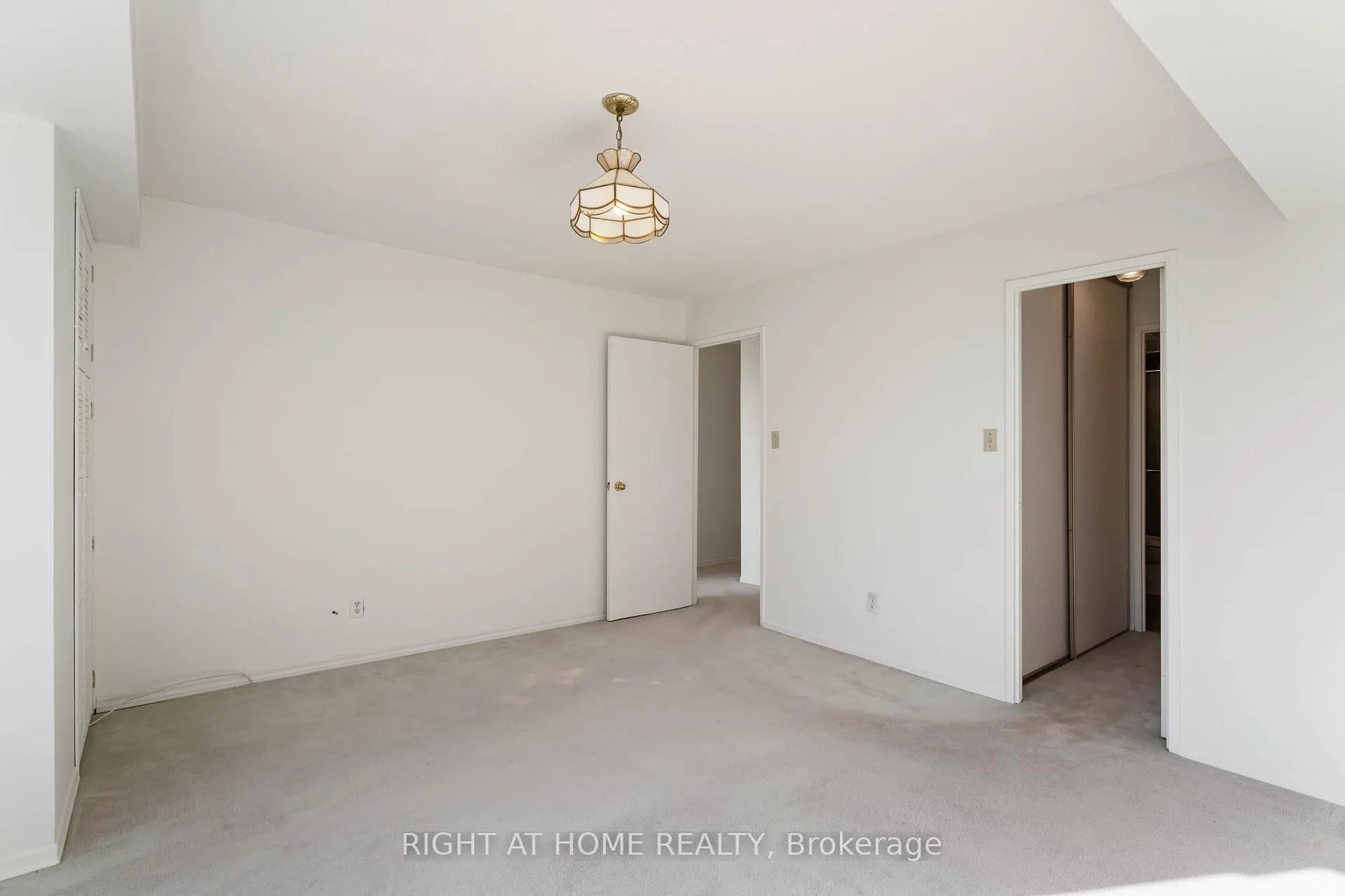Photo 24 of Unit 204, 7 Gale Crescent, St. Catharines, E. Chester — HOMEH