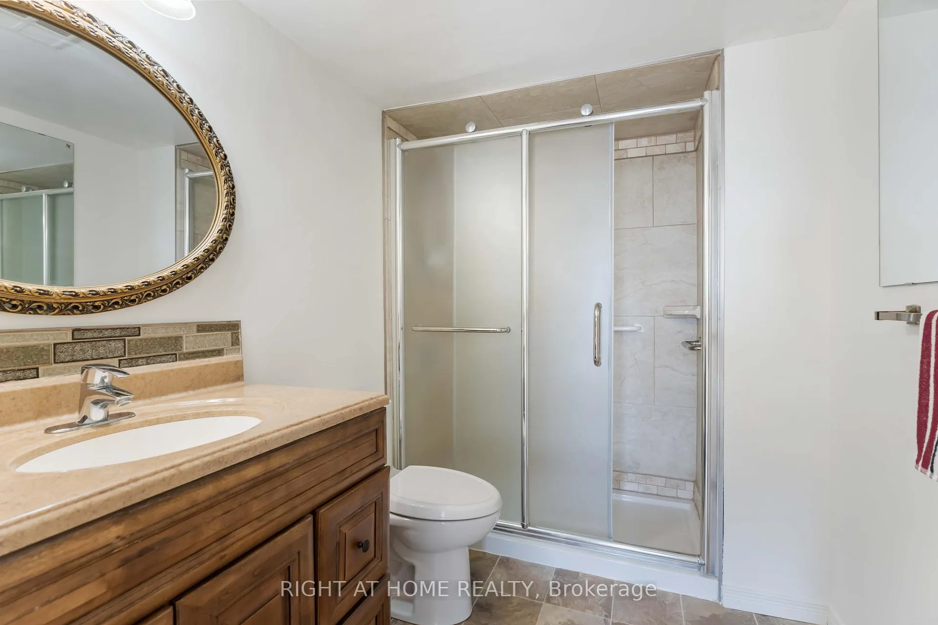 Photo 26 of Unit 204, 7 Gale Crescent, St. Catharines, E. Chester — HOMEH