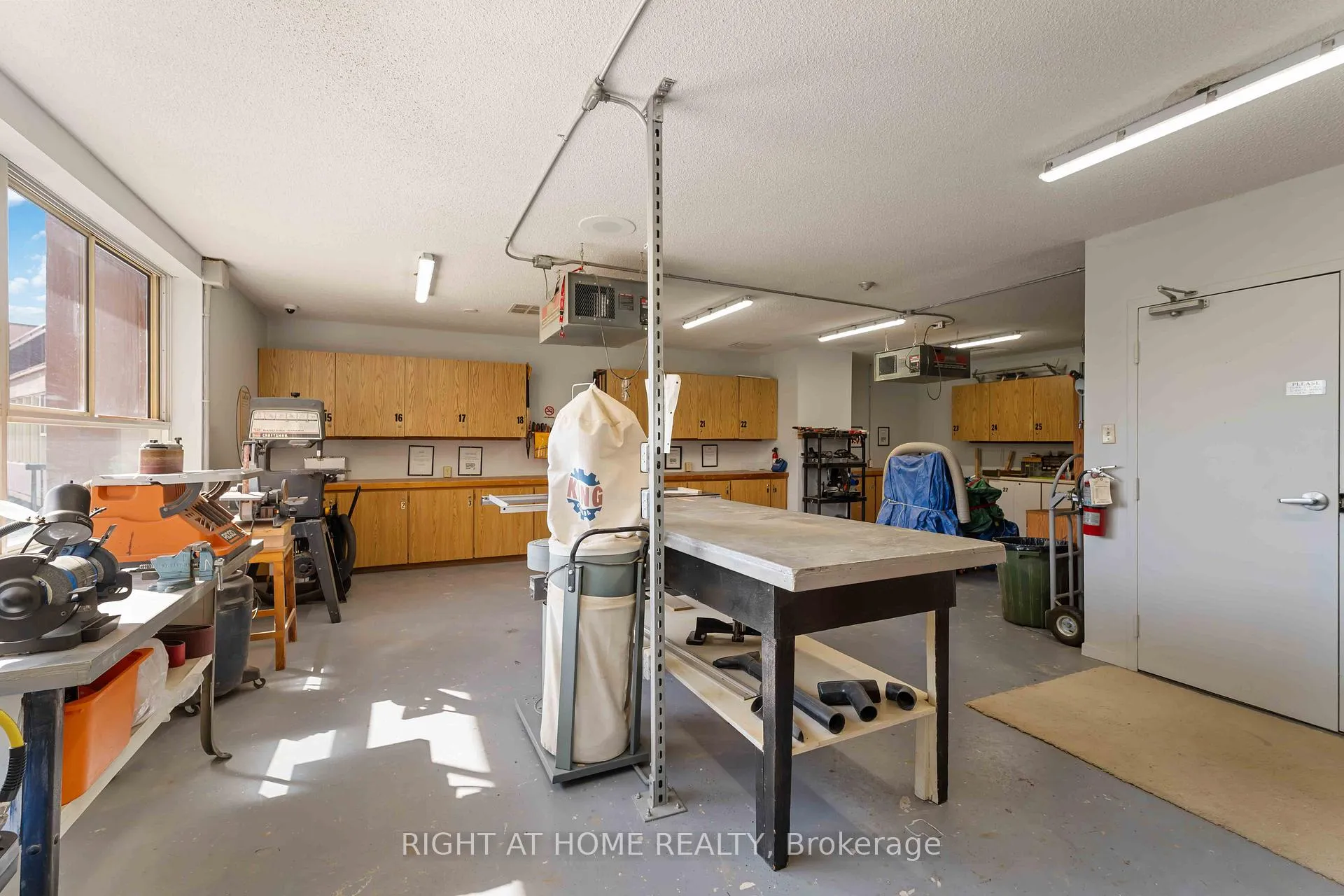 Photo 38 of Unit 204, 7 Gale Crescent, St. Catharines, E. Chester — HOMEH