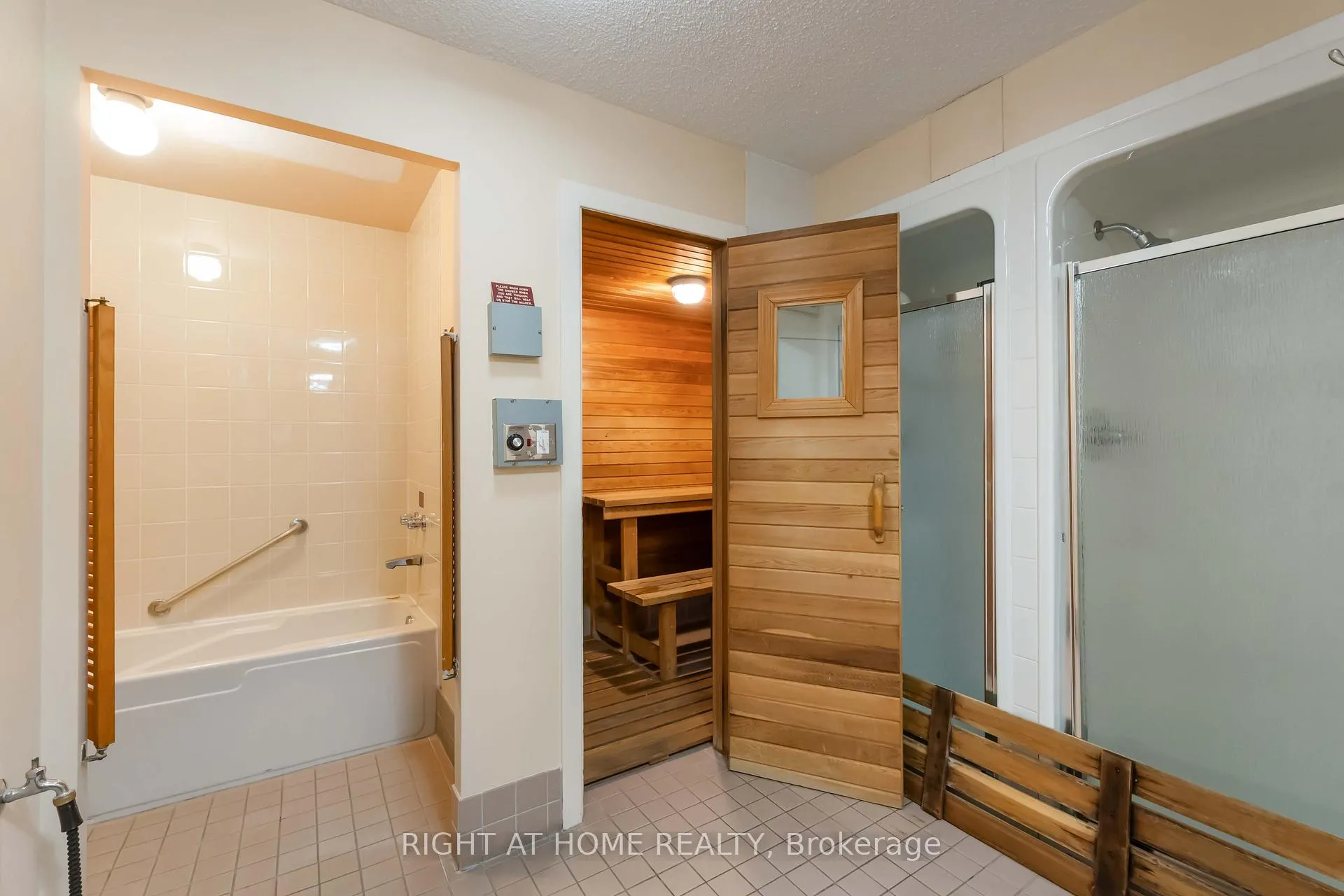Photo 40 of Unit 204, 7 Gale Crescent, St. Catharines, E. Chester — HOMEH