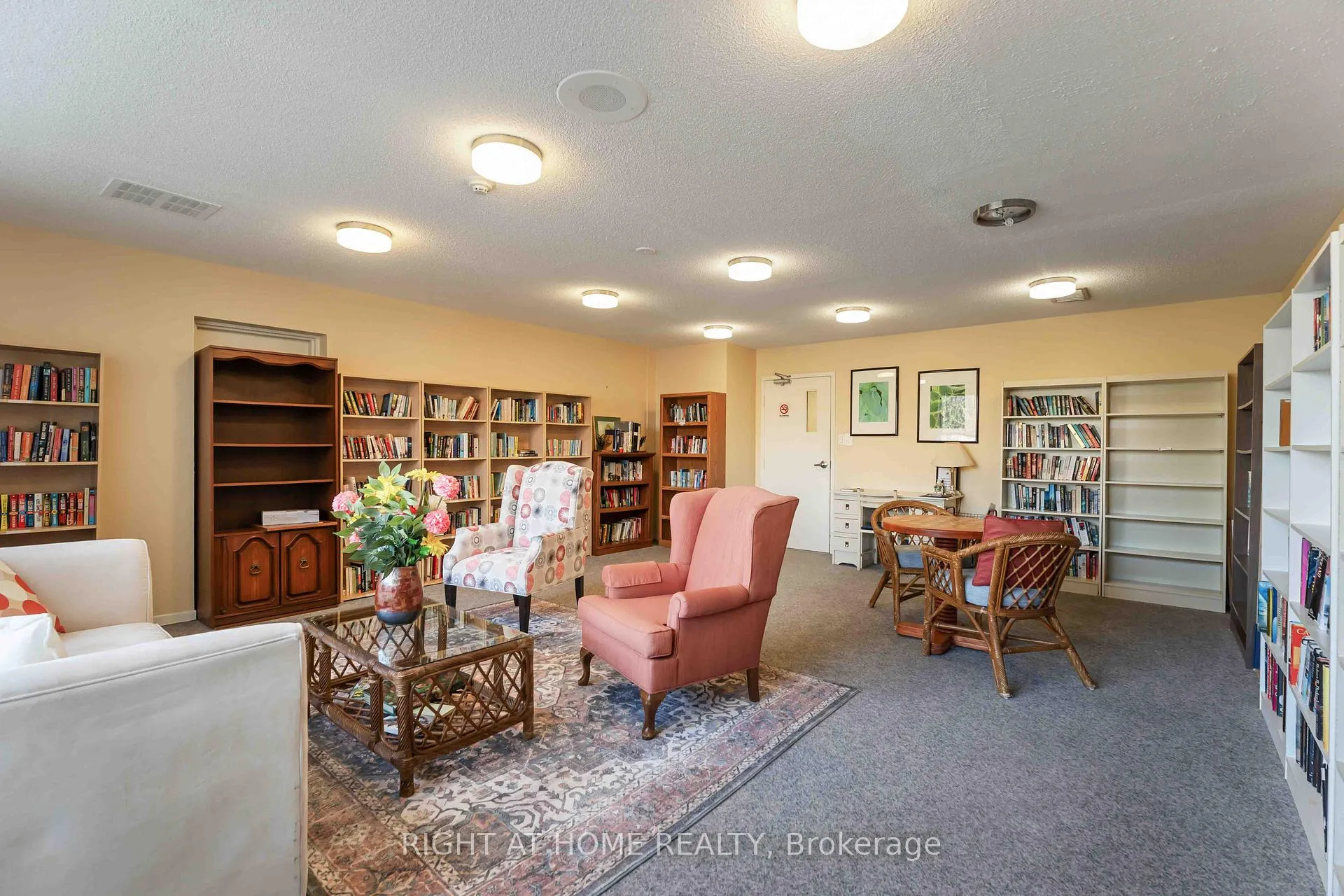 Photo 45 of Unit 204, 7 Gale Crescent, St. Catharines, E. Chester — HOMEH