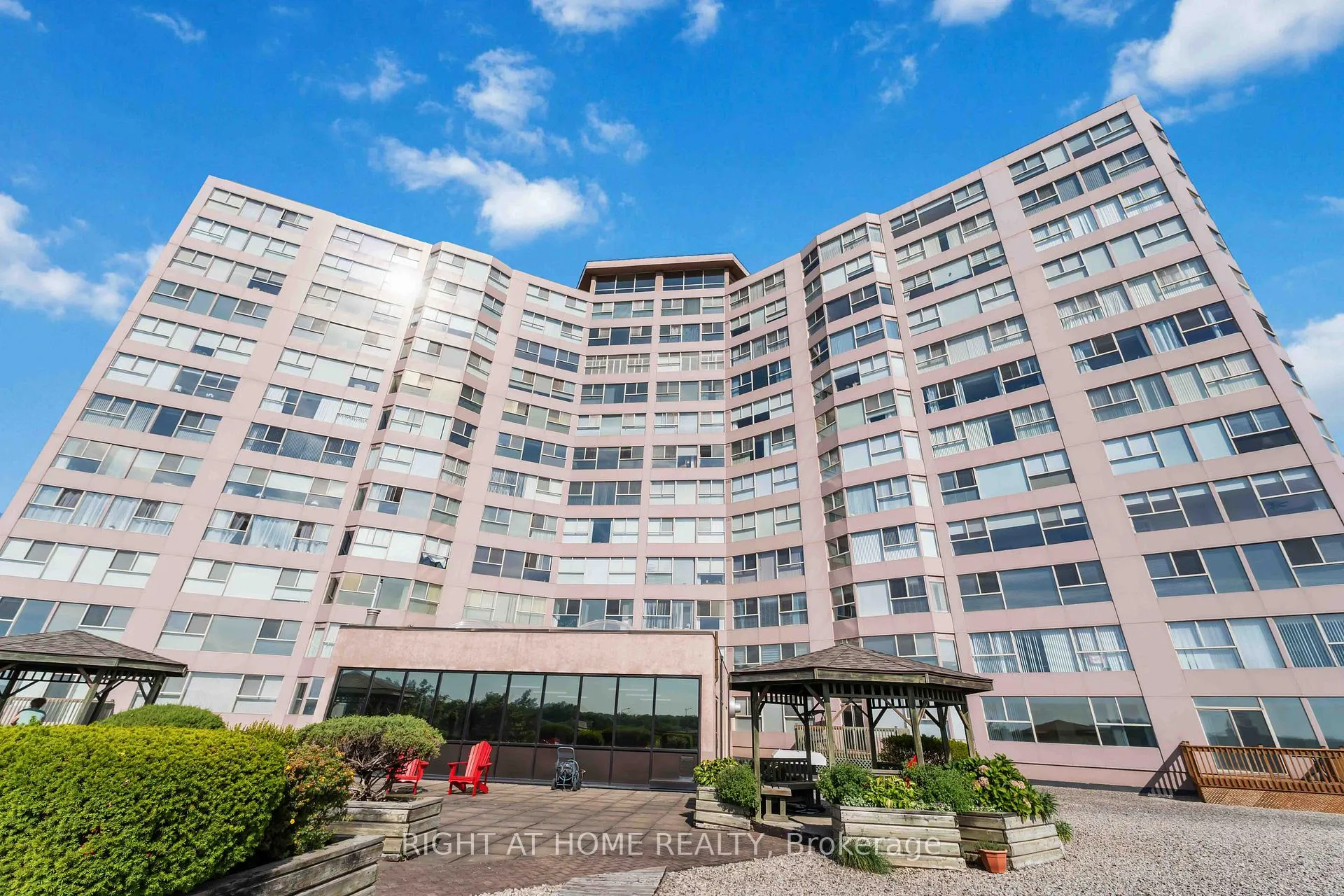 Photo 49 of Unit 204, 7 Gale Crescent, St. Catharines, E. Chester — HOMEH
