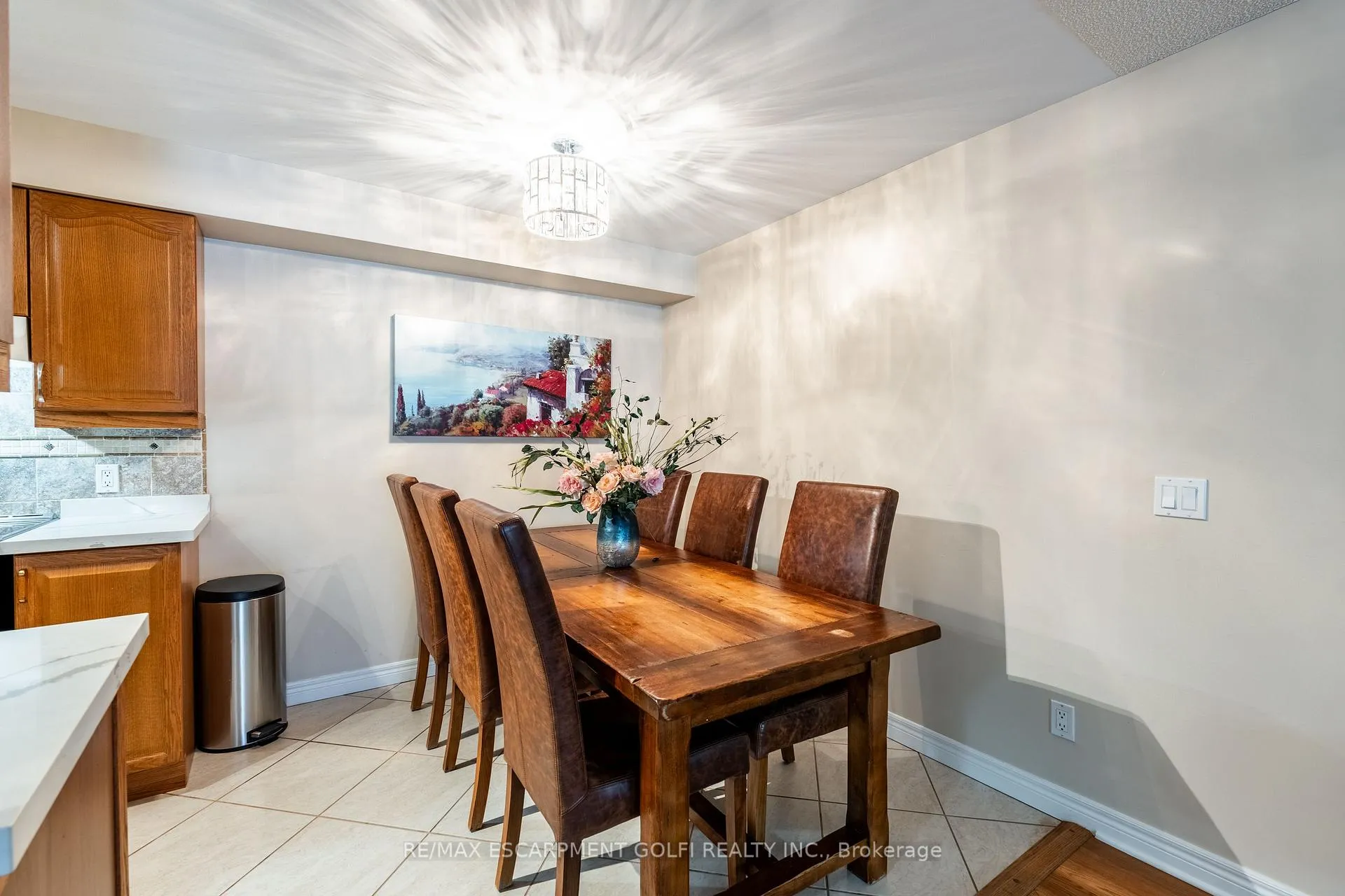Photo 8 of Unit 106, 990 Golf Links Road, Hamilton, Ancaster — HOMEH