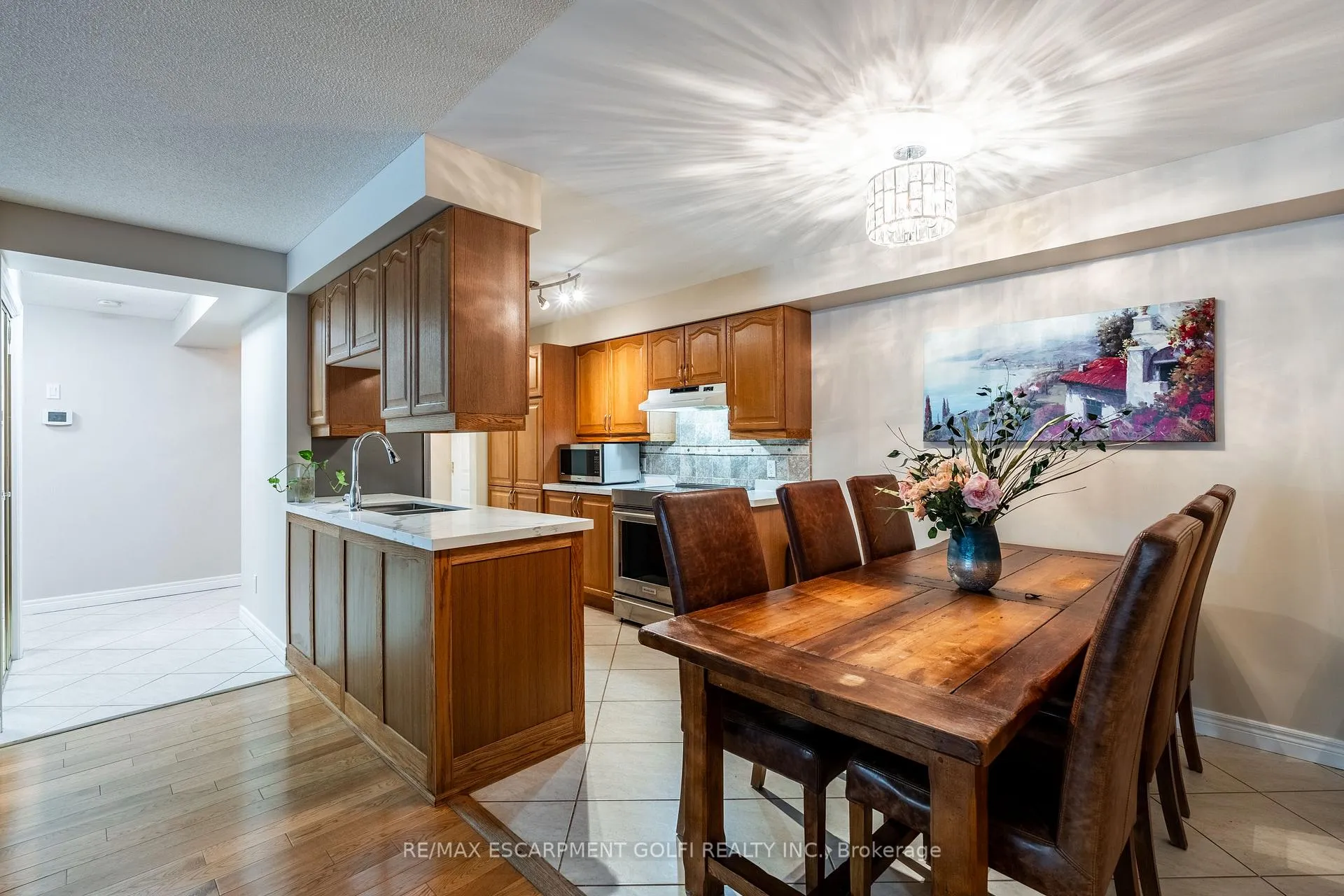 Photo 9 of Unit 106, 990 Golf Links Road, Hamilton, Ancaster — HOMEH