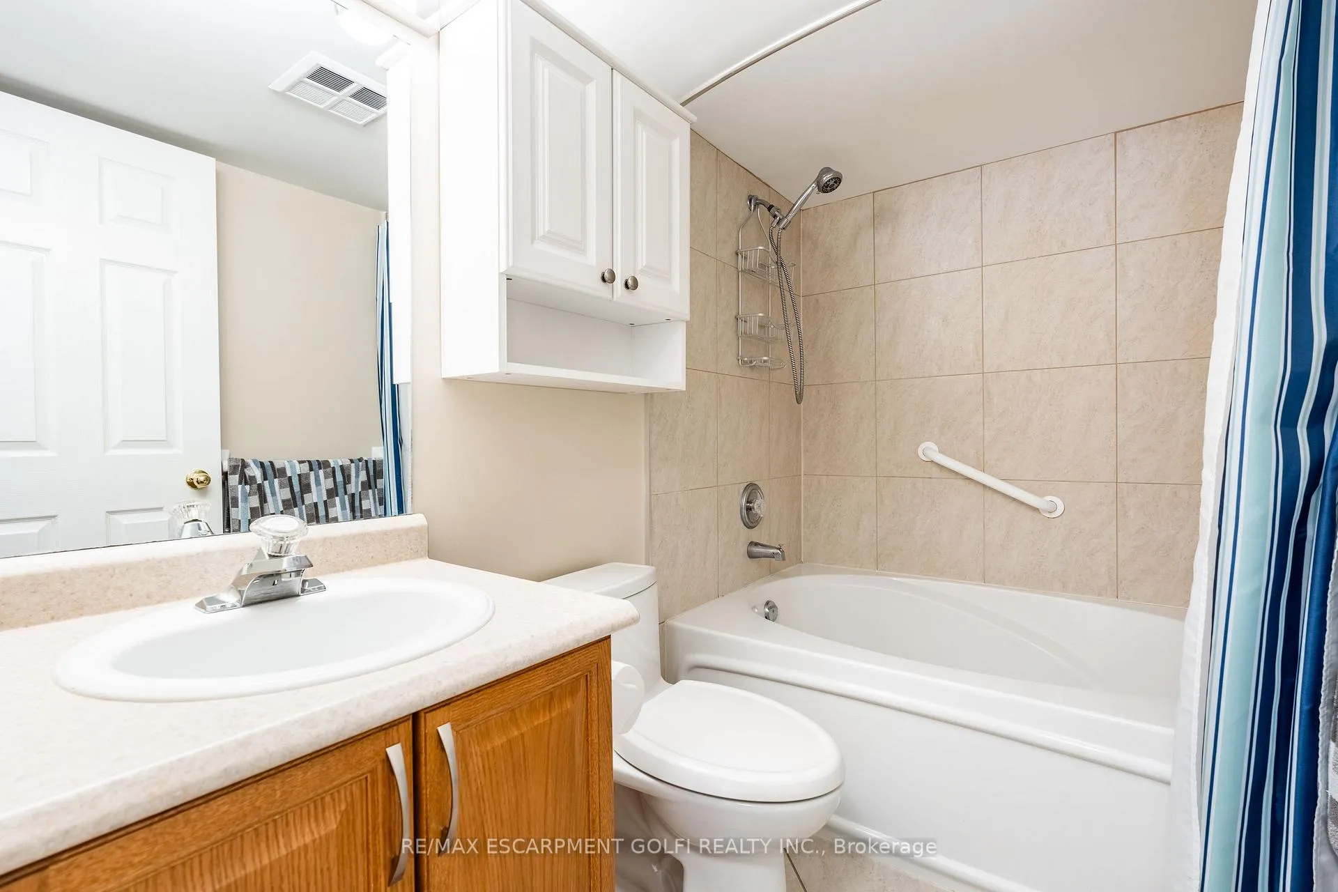 Photo 25 of Unit 106, 990 Golf Links Road, Hamilton, Ancaster — HOMEH