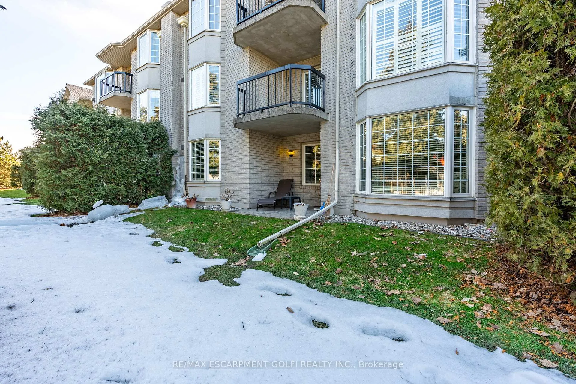 Photo 33 of Unit 106, 990 Golf Links Road, Hamilton, Ancaster — HOMEH
