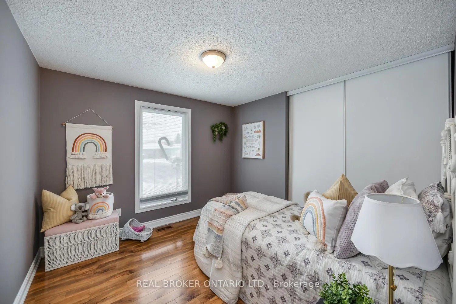 Photo 18 of 22 Champlain Court, Clarington, Newcastle — HOMEH
