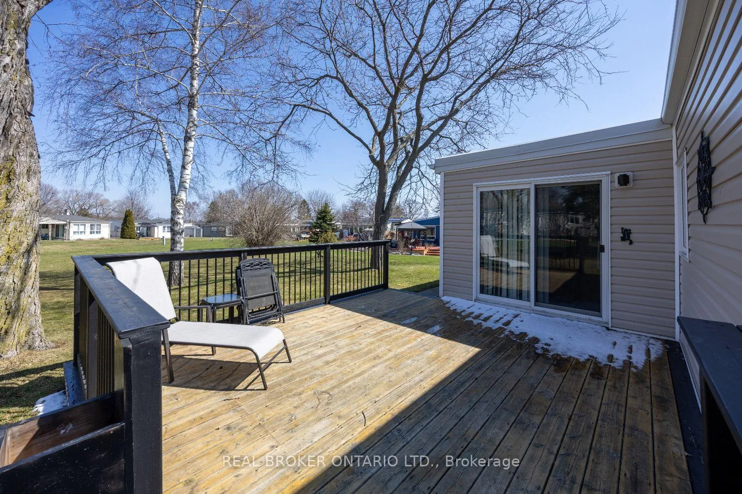 Photo 25 of 22 Champlain Court, Clarington, Newcastle — HOMEH