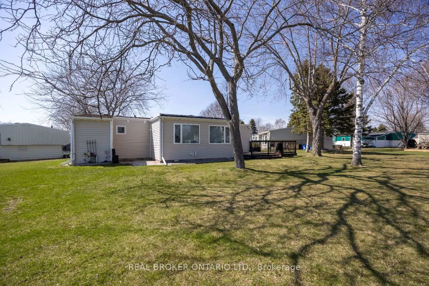 Photo 28 of 22 Champlain Court, Clarington, Newcastle — HOMEH