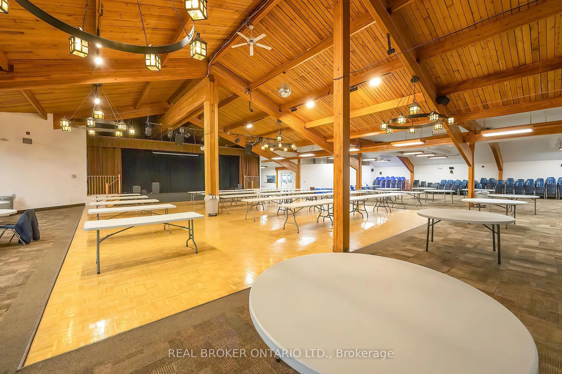 Photo 37 of 22 Champlain Court, Clarington, Newcastle — HOMEH