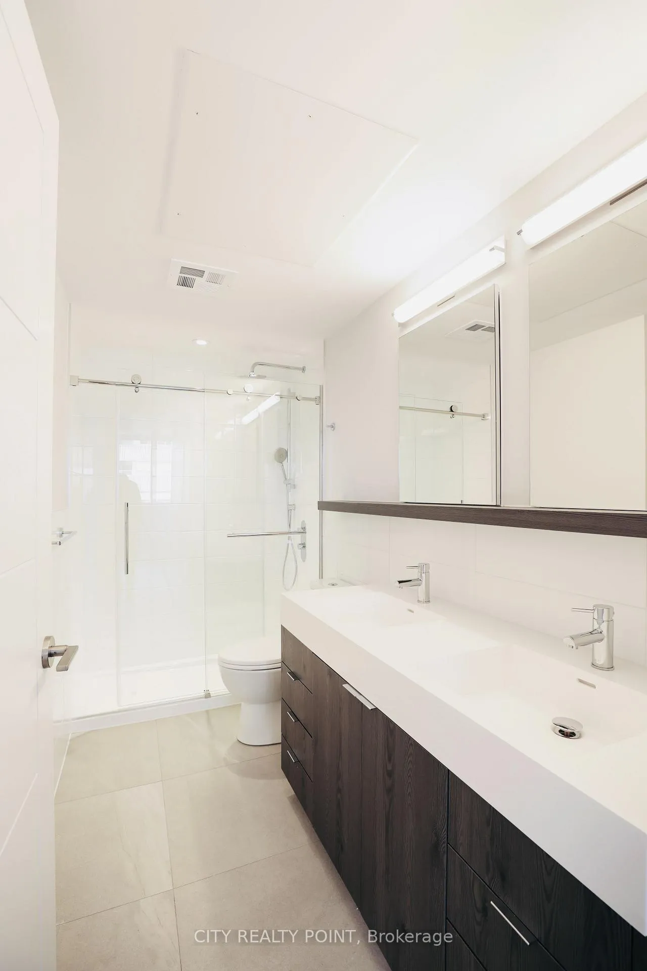 Photo 8 of Unit 306, 2525 Bathurst Street, Toronto, Forest Hill North — HOMEH