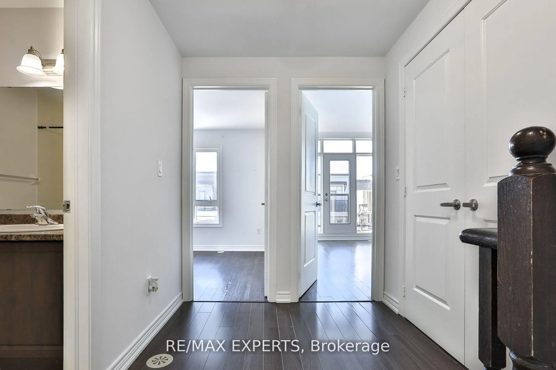 Photo 11 of Unit 16, 105 Kayla Crescent, Vaughan, Maple — HOMEH