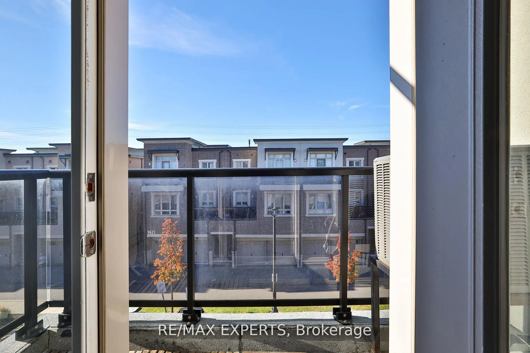 Photo 14 of Unit 16, 105 Kayla Crescent, Vaughan, Maple — HOMEH