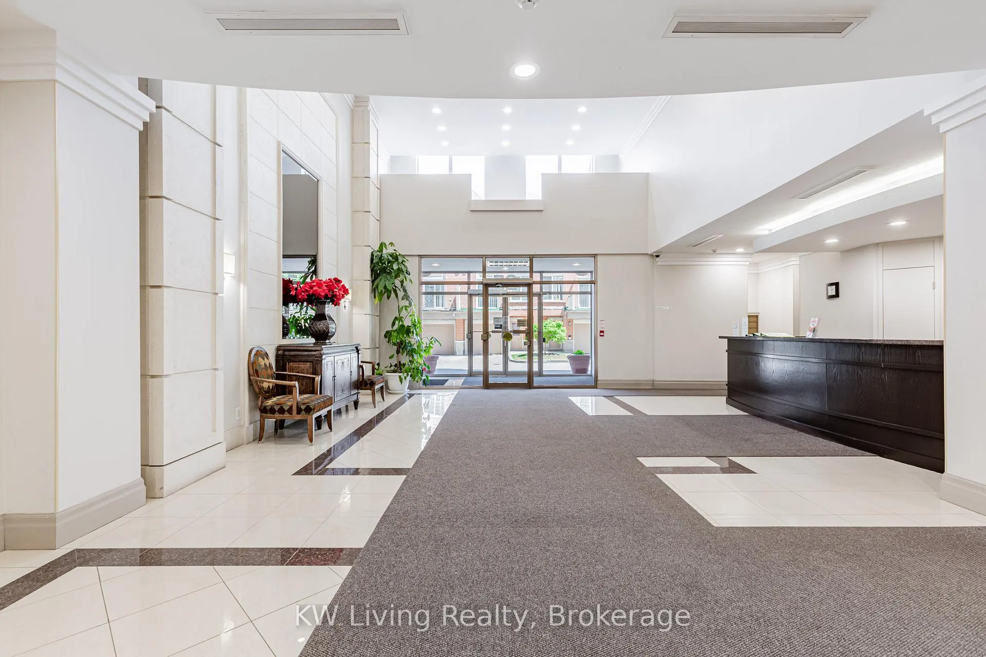 Photo 4 of Unit 216, 25 Times Avenue, Markham, Commerce Valley — HOMEH