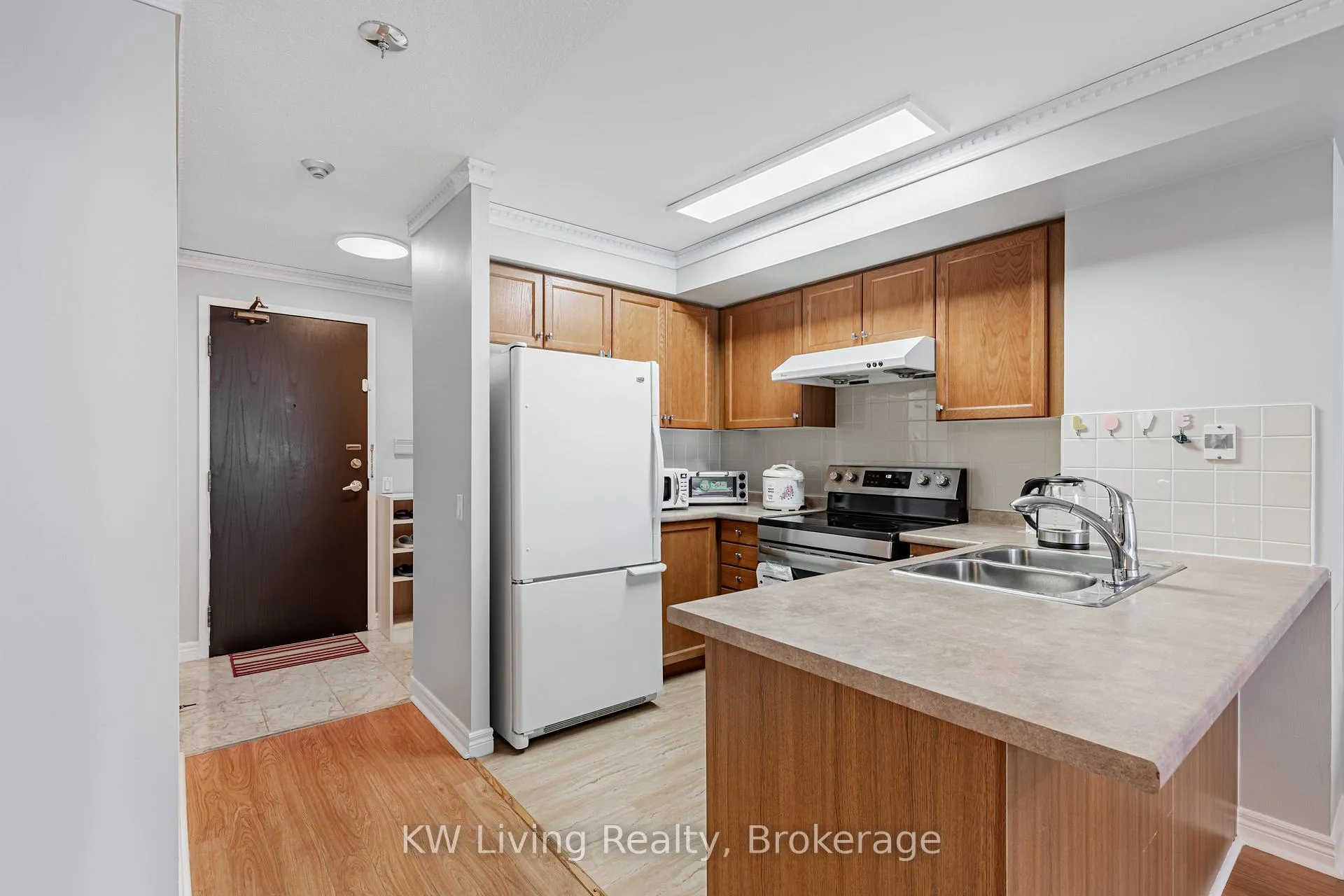 Photo 15 of Unit 216, 25 Times Avenue, Markham, Commerce Valley — HOMEH