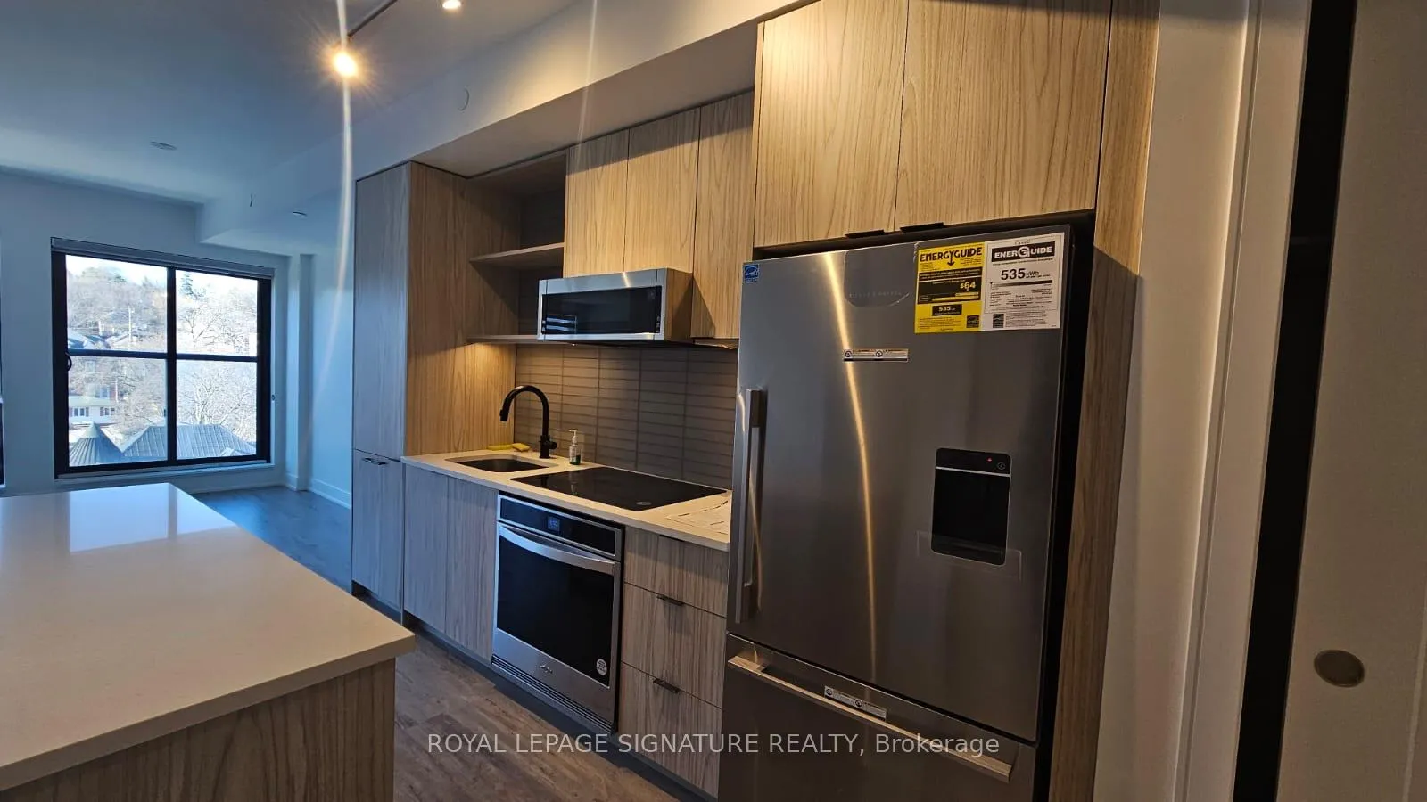 Photo 3 of Unit 622, 185 Dunlop Street E, Barrie, Lakeshore — HOMEH