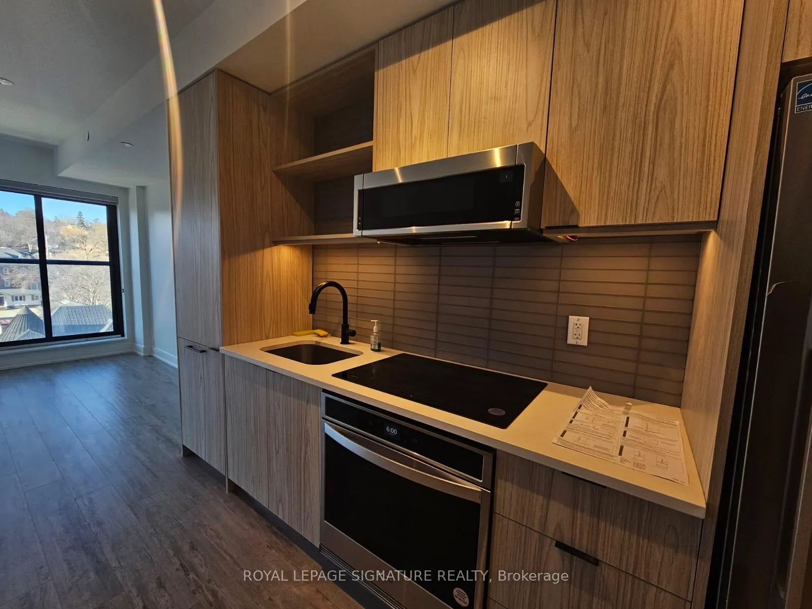 Photo 4 of Unit 622, 185 Dunlop Street E, Barrie, Lakeshore — HOMEH