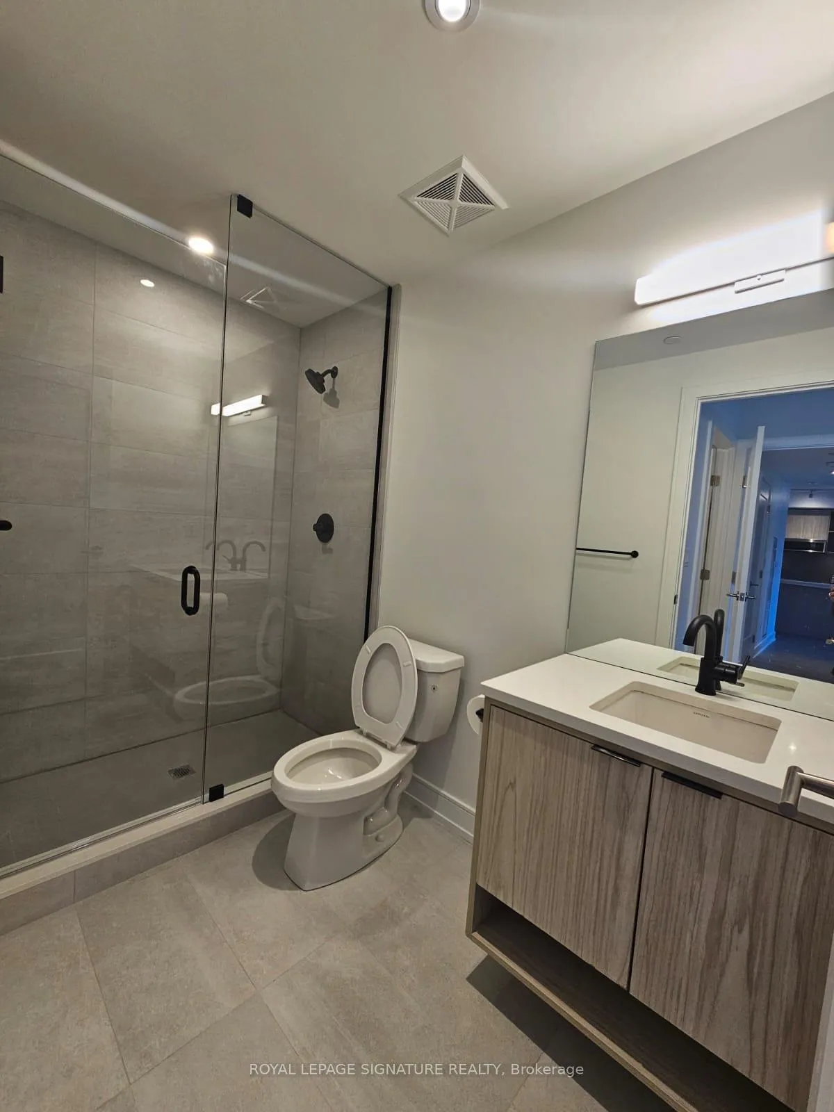 Photo 15 of Unit 622, 185 Dunlop Street E, Barrie, Lakeshore — HOMEH