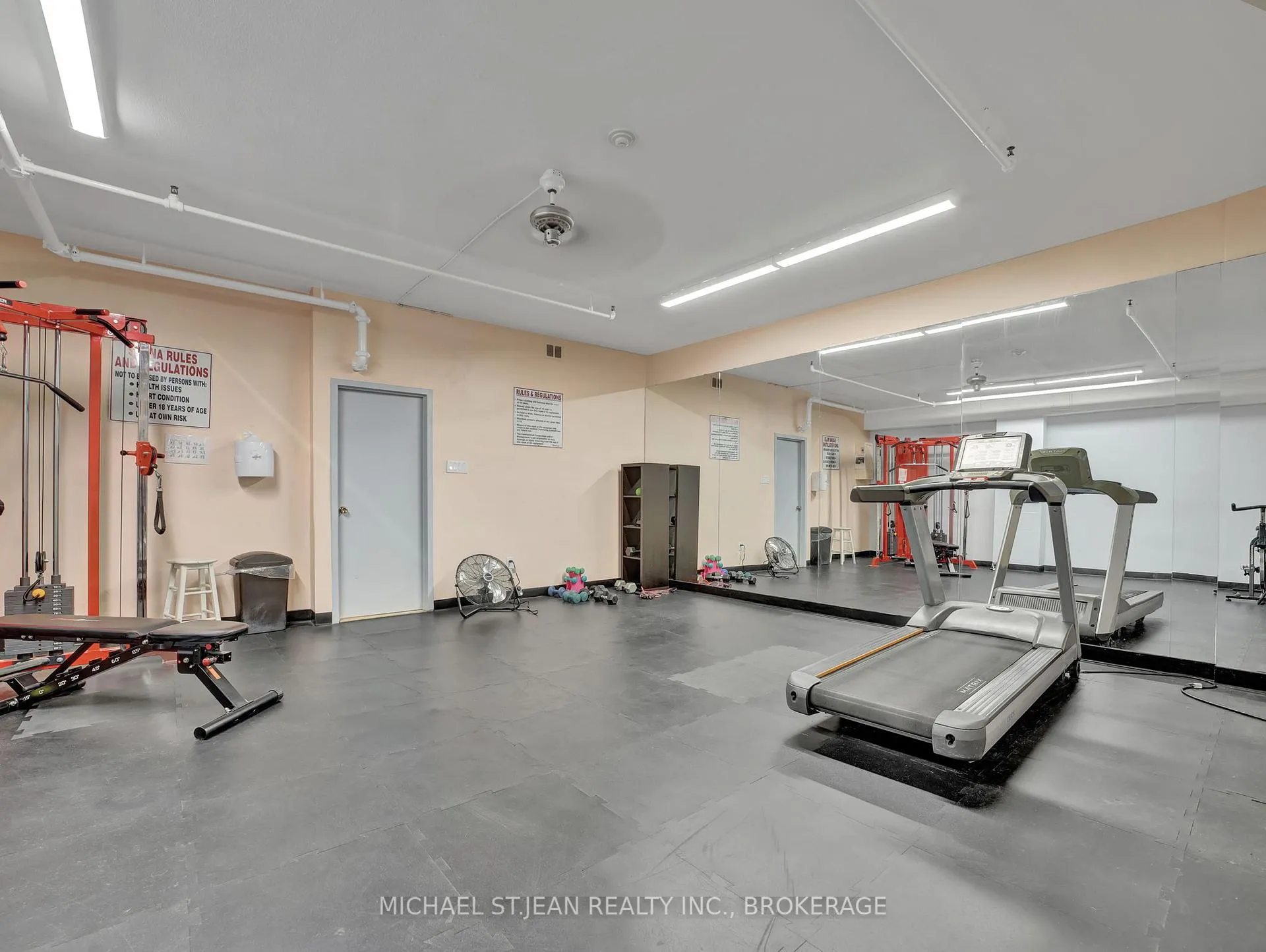 Photo 29 of Unit 912, 15 Nicklaus Drive, Hamilton, Vincent — HOMEH
