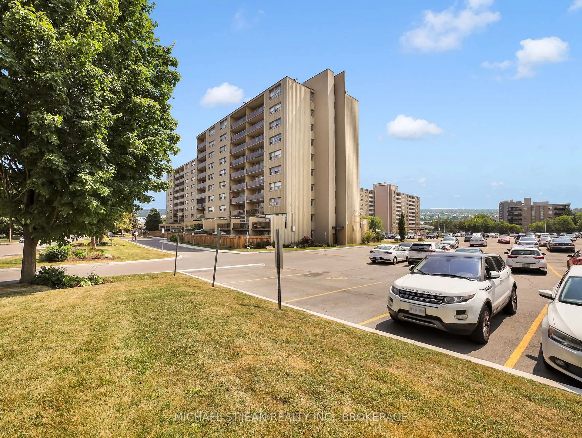 Photo 30 of Unit 912, 15 Nicklaus Drive, Hamilton, Vincent — HOMEH