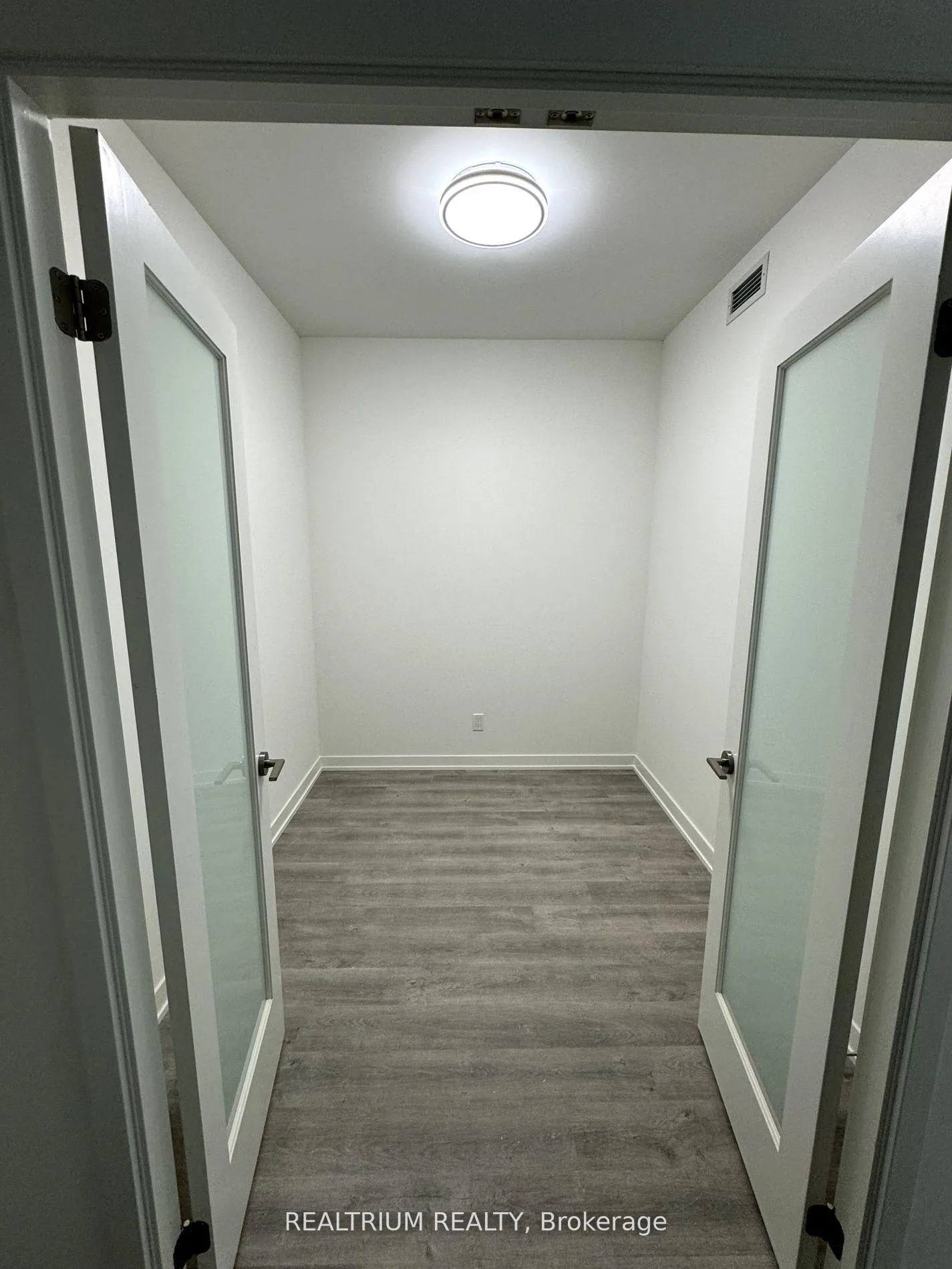 Photo 1 of Unit C302, 38 Simcoe Promenade, Markham, Unionville — HOMEH