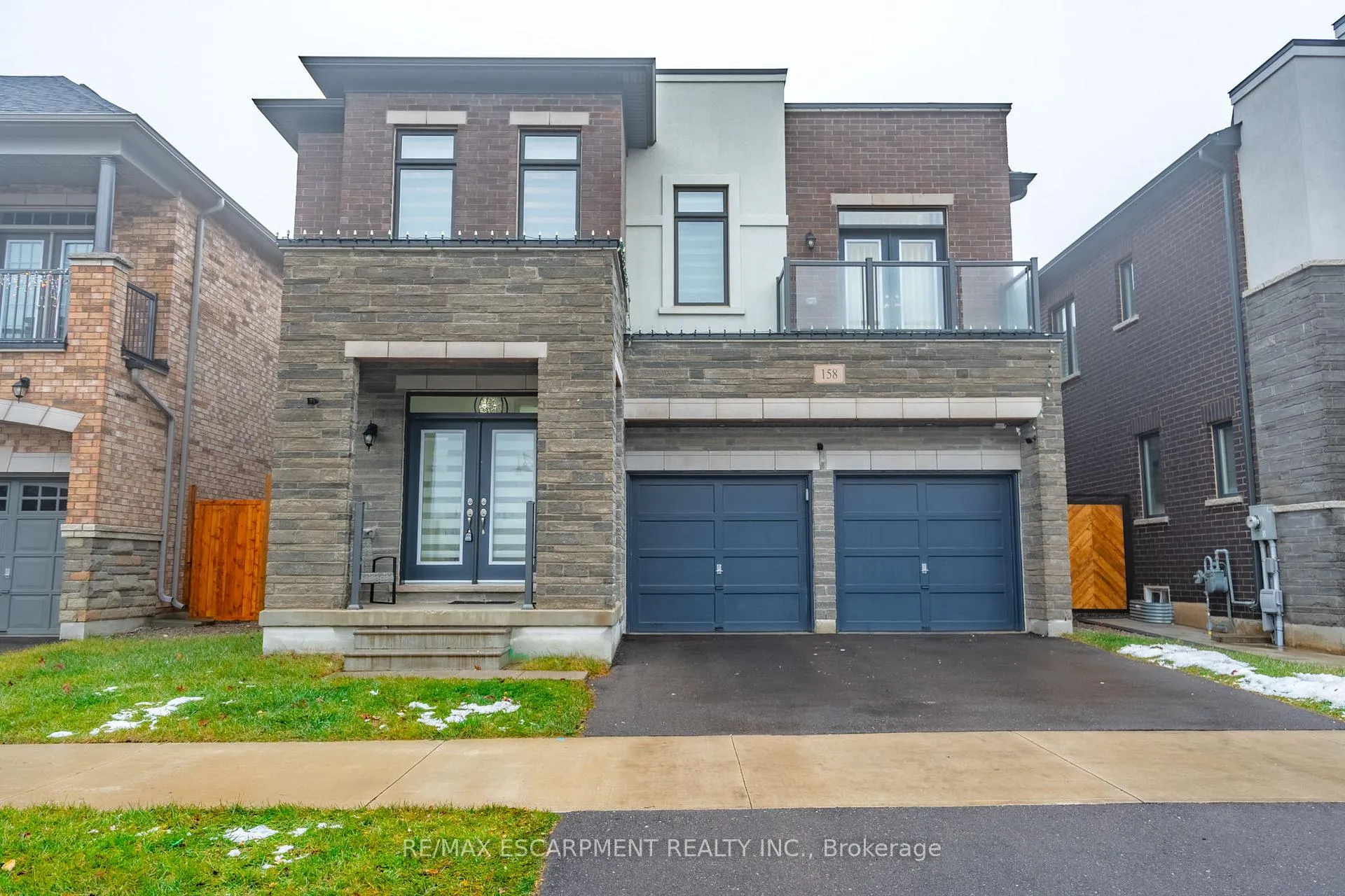 Front of 158 Agro Street