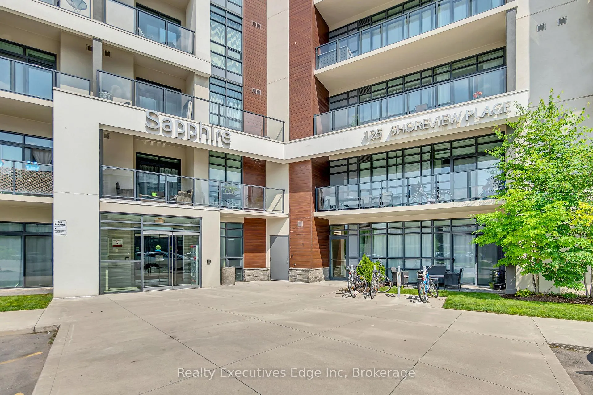Photo 1 of Unit 416, 125 Shoreview Place, Hamilton, Stoney Creek — HOMEH