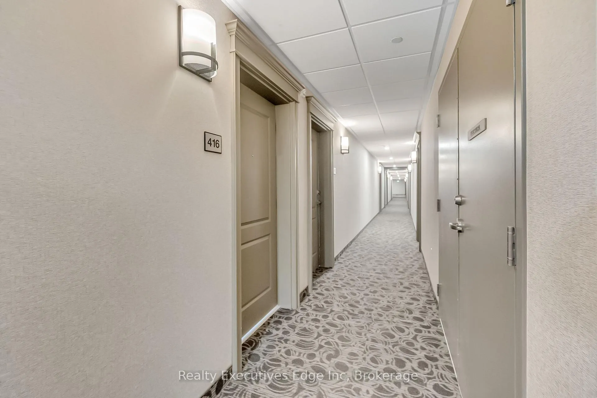 Photo 2 of Unit 416, 125 Shoreview Place, Hamilton, Stoney Creek — HOMEH