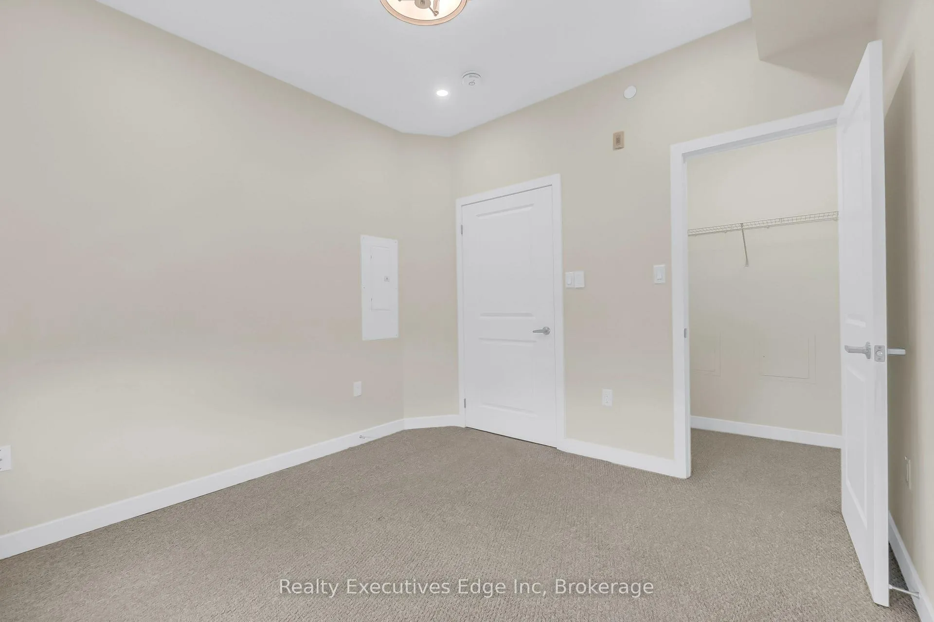 Photo 11 of Unit 416, 125 Shoreview Place, Hamilton, Stoney Creek — HOMEH