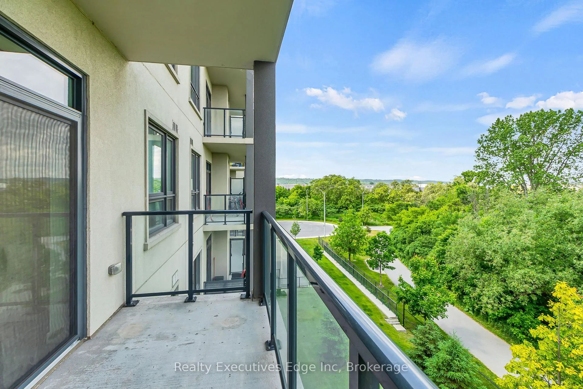Photo 15 of Unit 416, 125 Shoreview Place, Hamilton, Stoney Creek — HOMEH