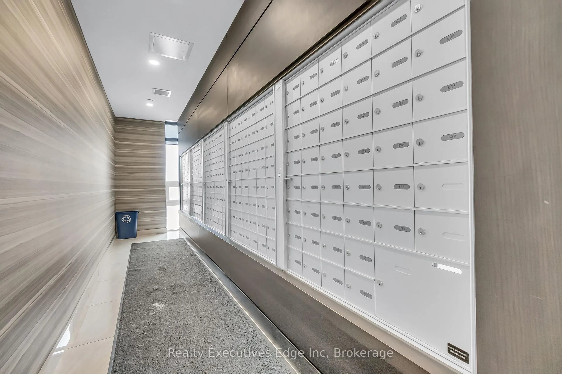 Photo 18 of Unit 416, 125 Shoreview Place, Hamilton, Stoney Creek — HOMEH