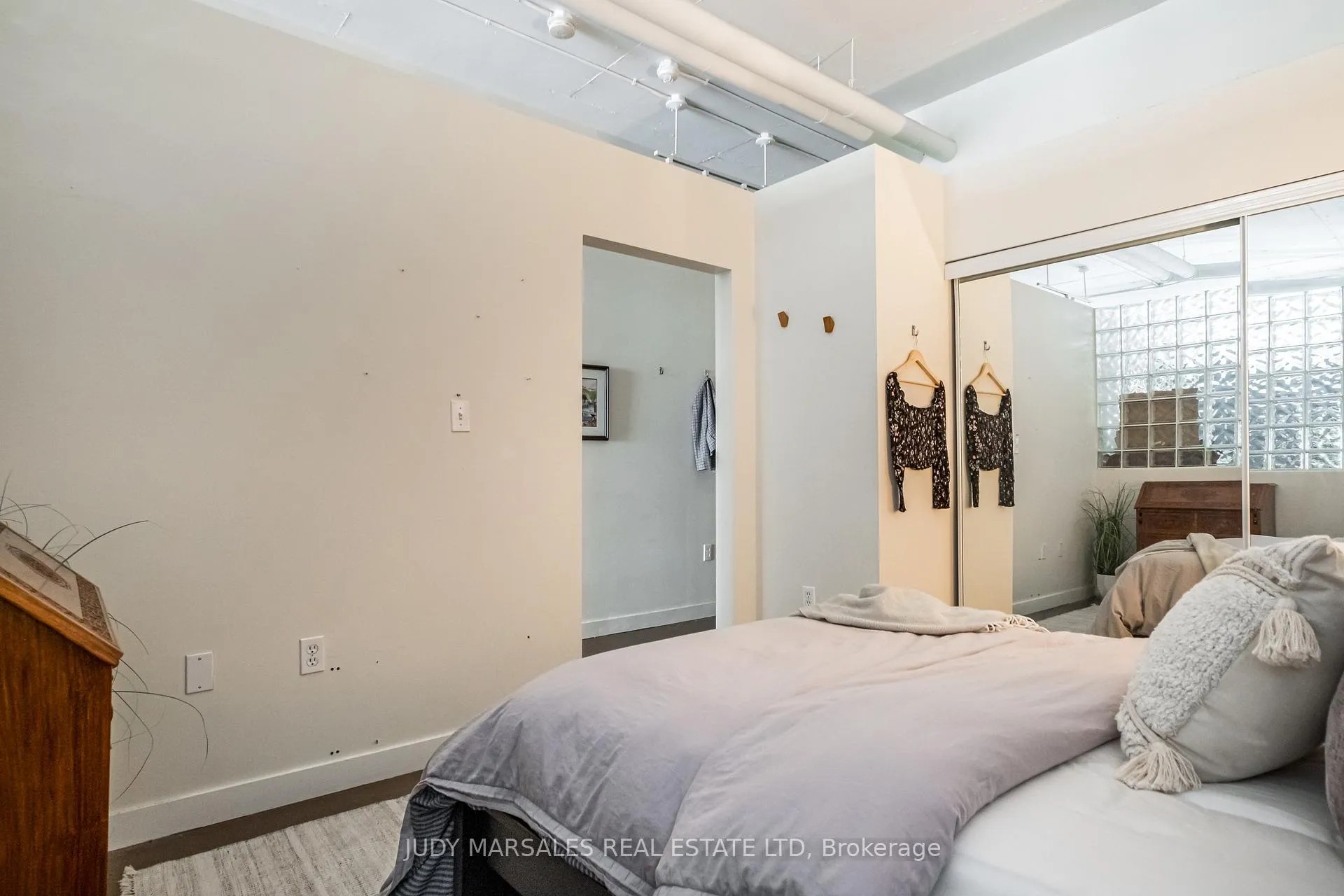 Photo 12 of Unit 612, 66 Bay Street S, Hamilton, Durand — HOMEH