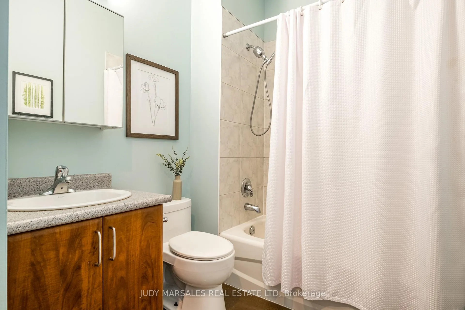 Photo 18 of Unit 612, 66 Bay Street S, Hamilton, Durand — HOMEH