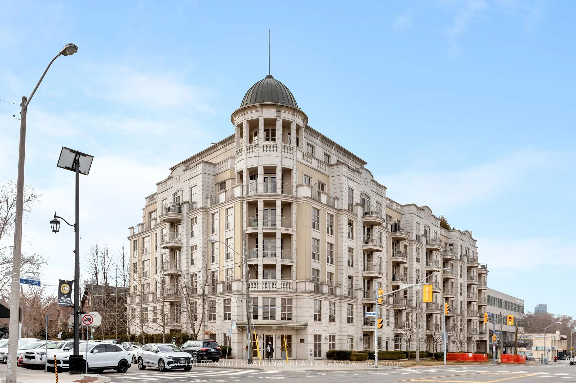 Front of Unit 207, 3085 Bloor Street W