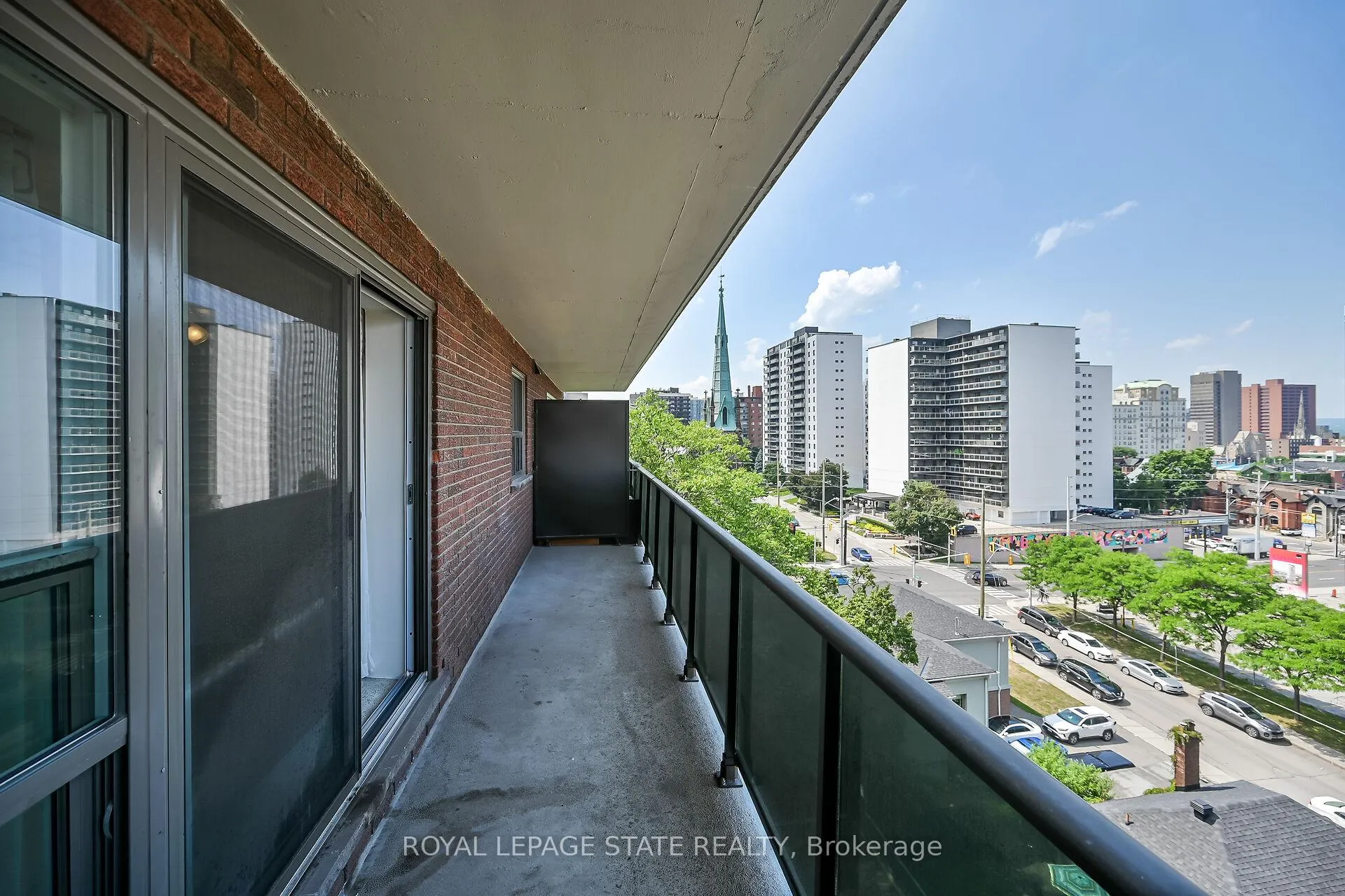 Photo 27 of Unit 702, 81 Charlton Avenue E, Hamilton, Corktown — HOMEH
